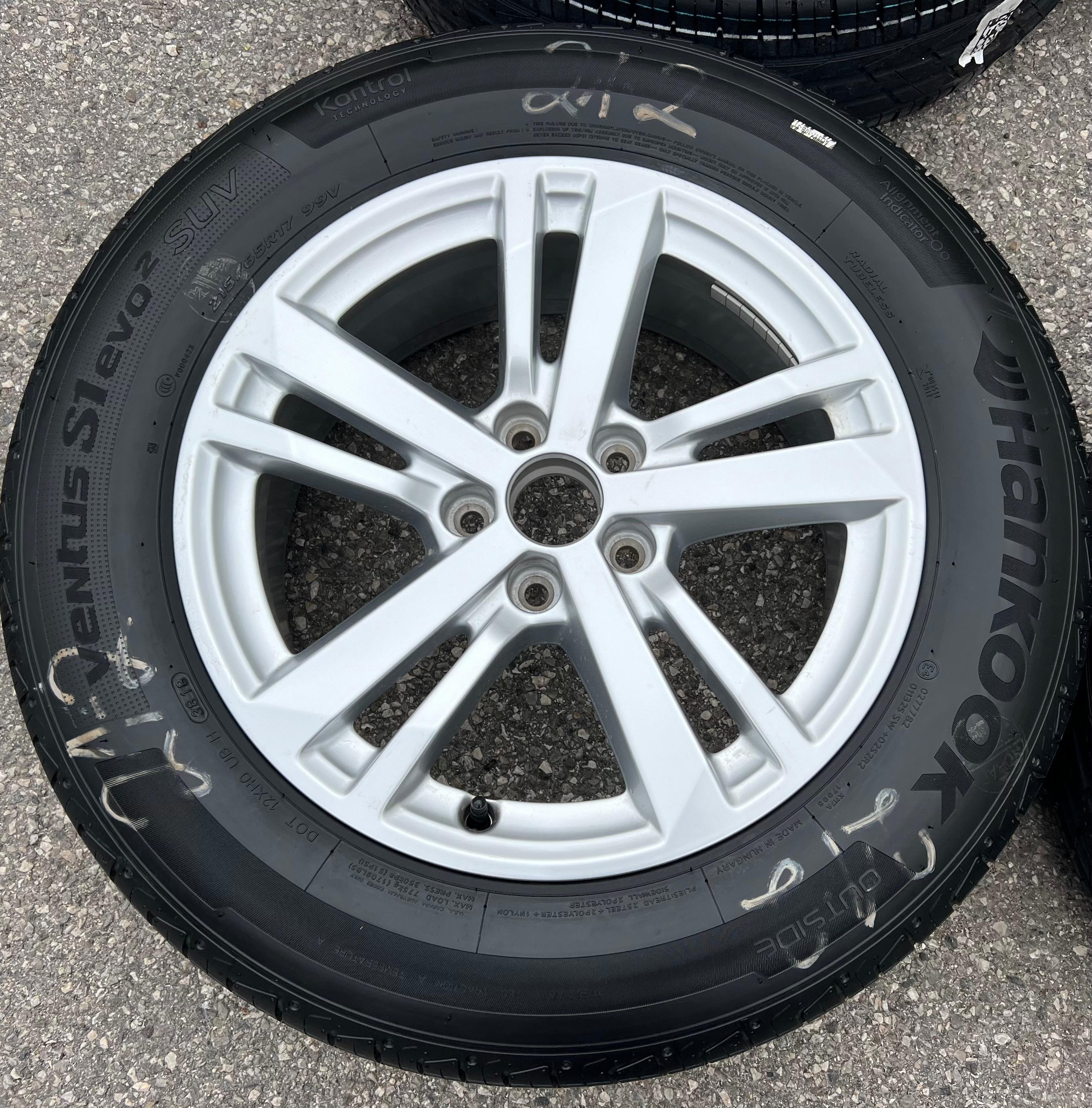 4 LLANTAS DE VERANO ORIGINALES DE ALUMINIO 17" AUDI Q3 F3 F3N 215/65R17 99V HANKOOK 83A601025F
