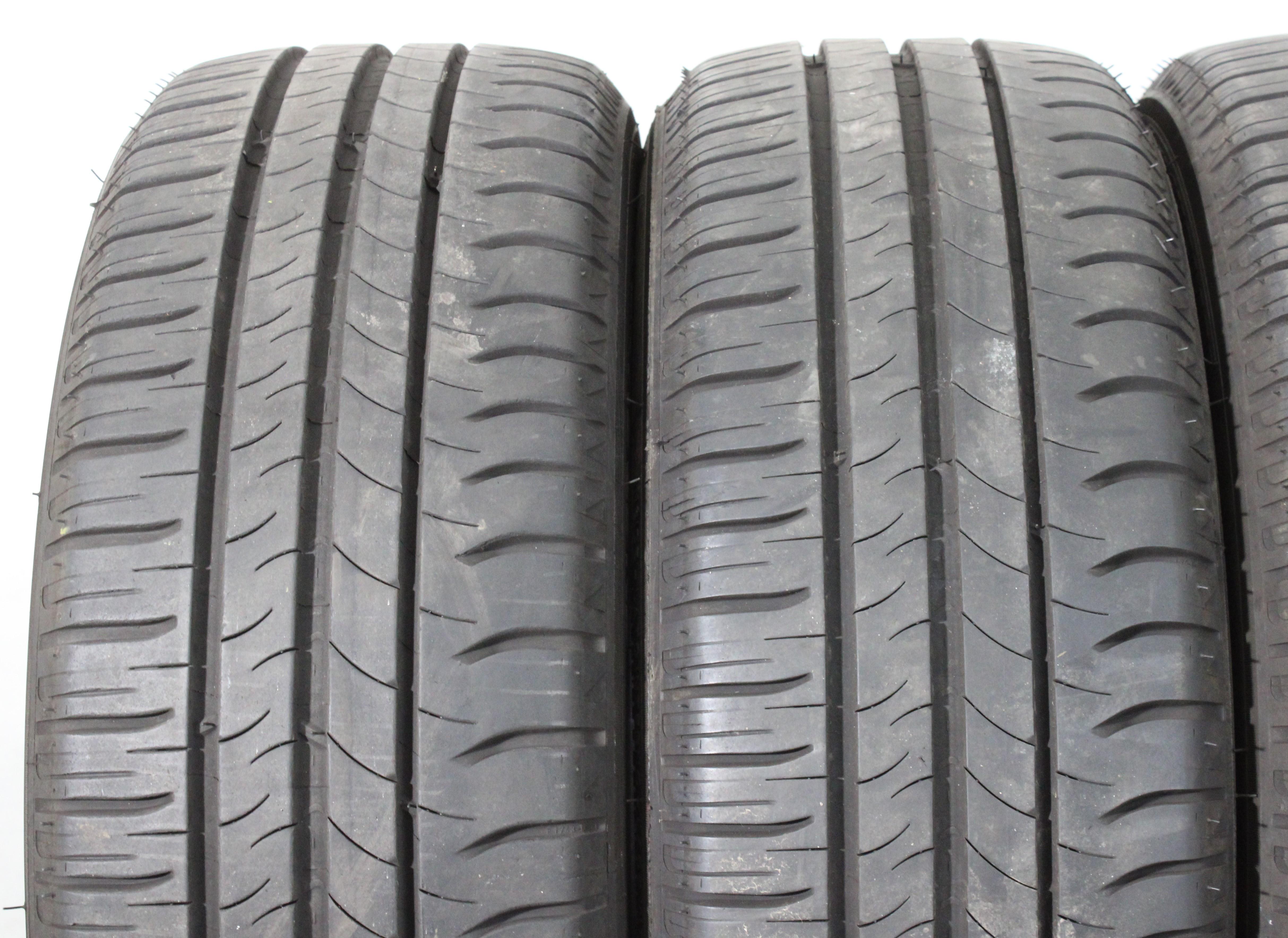 4 neumáticos de verano Michelin Energy Saver 195/55R16 87V, con un grosor de banda de rodadura de 6,5-7 mm (3 de 2016 y 1 de 2020) *