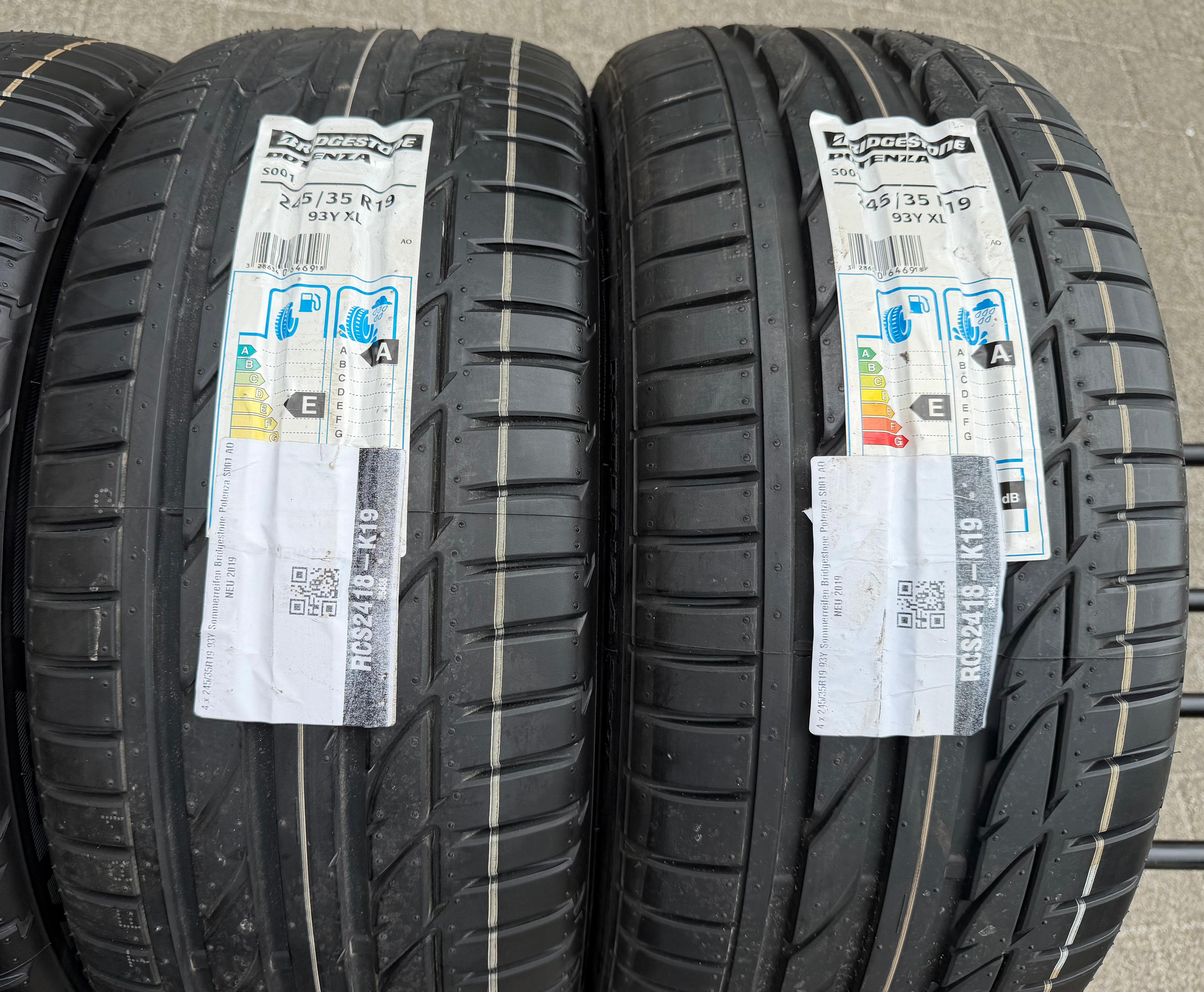 4 cerchi in lega da 19" per Audi A4, S4, 8K, B8, 8W, B9, 245/35R19 93Y Bridgestone