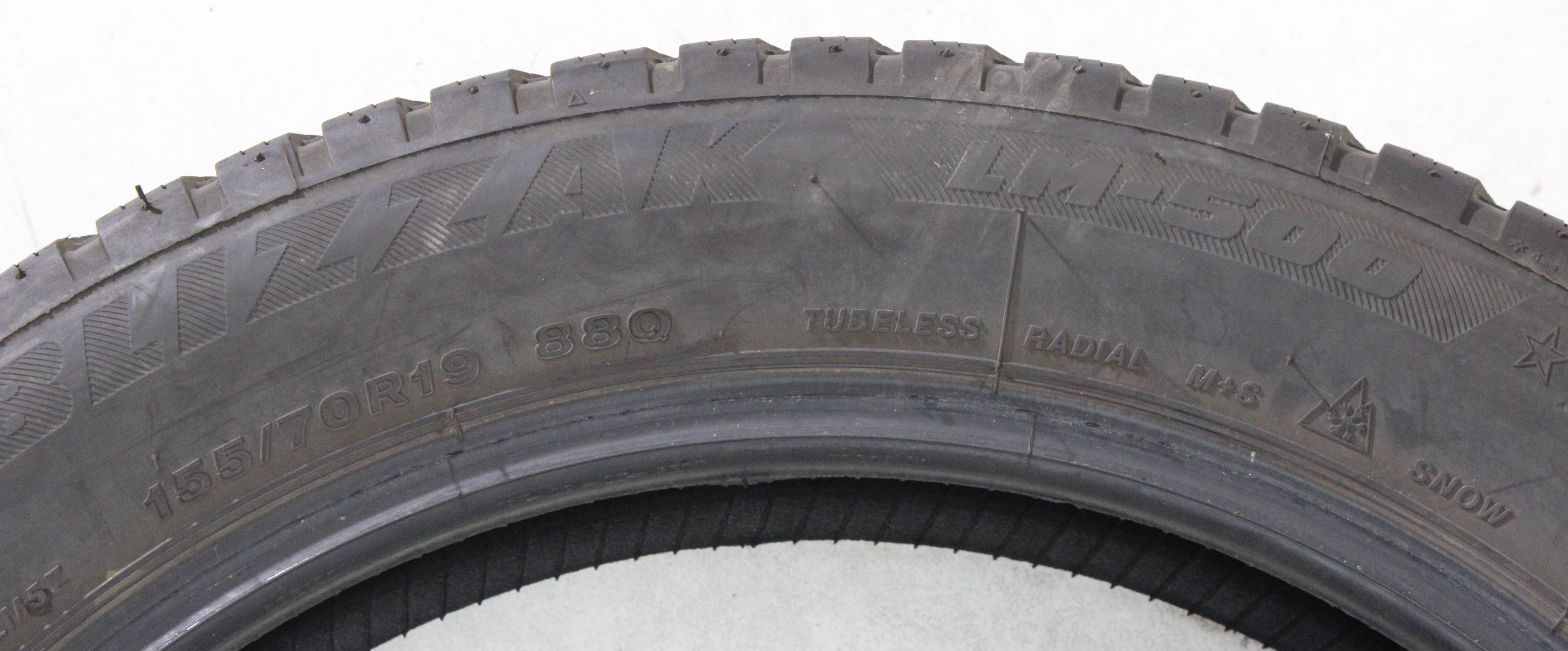 1 x 155/70R19 88Q Winterreifen Bridgestone Blizzak LM-500* 5-5,5mm 2024