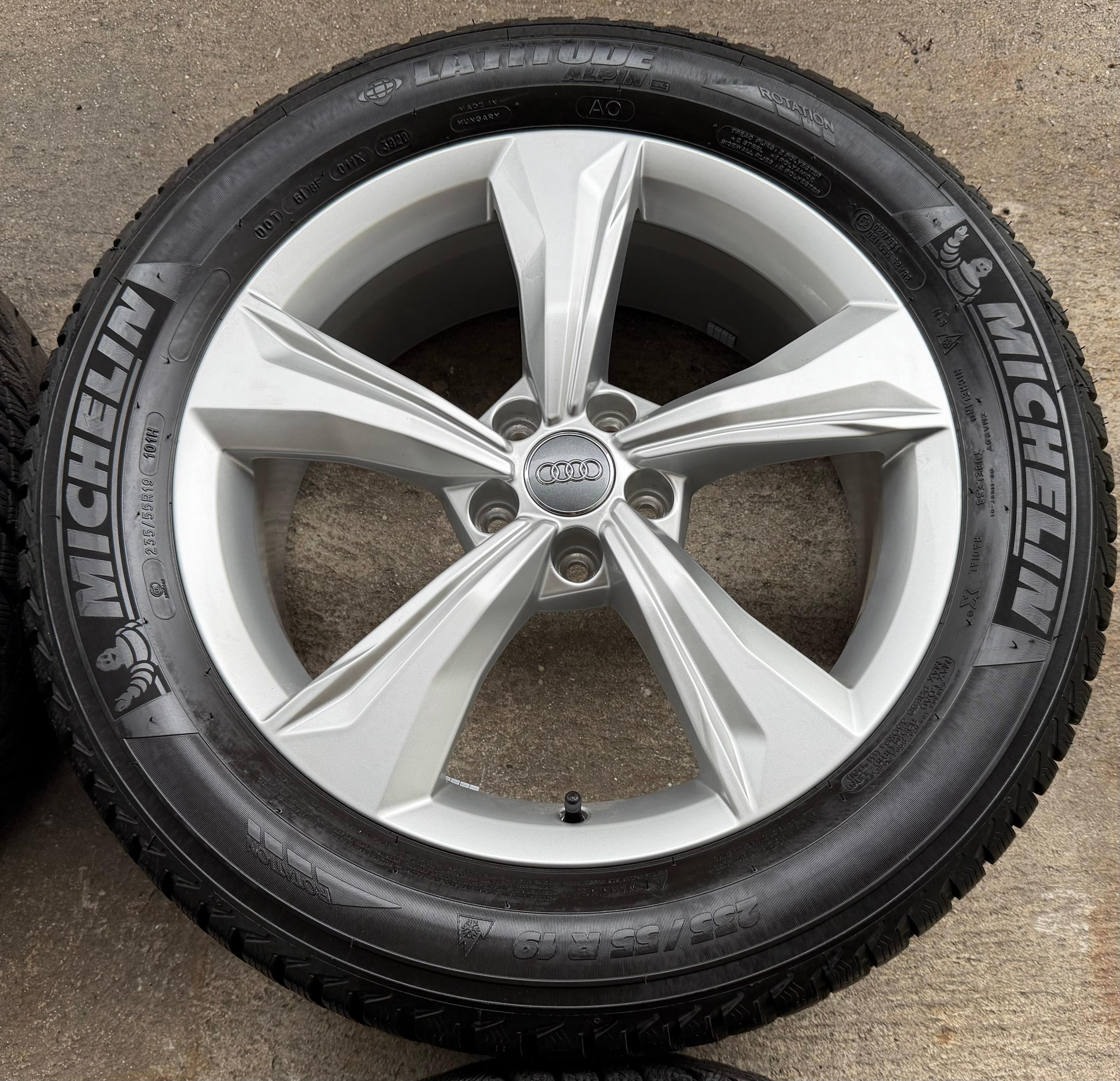 4 Original 19" Alu Winterräder Audi Q5 SQ5 FY 80A601025K 235/55R19 101H Michelin