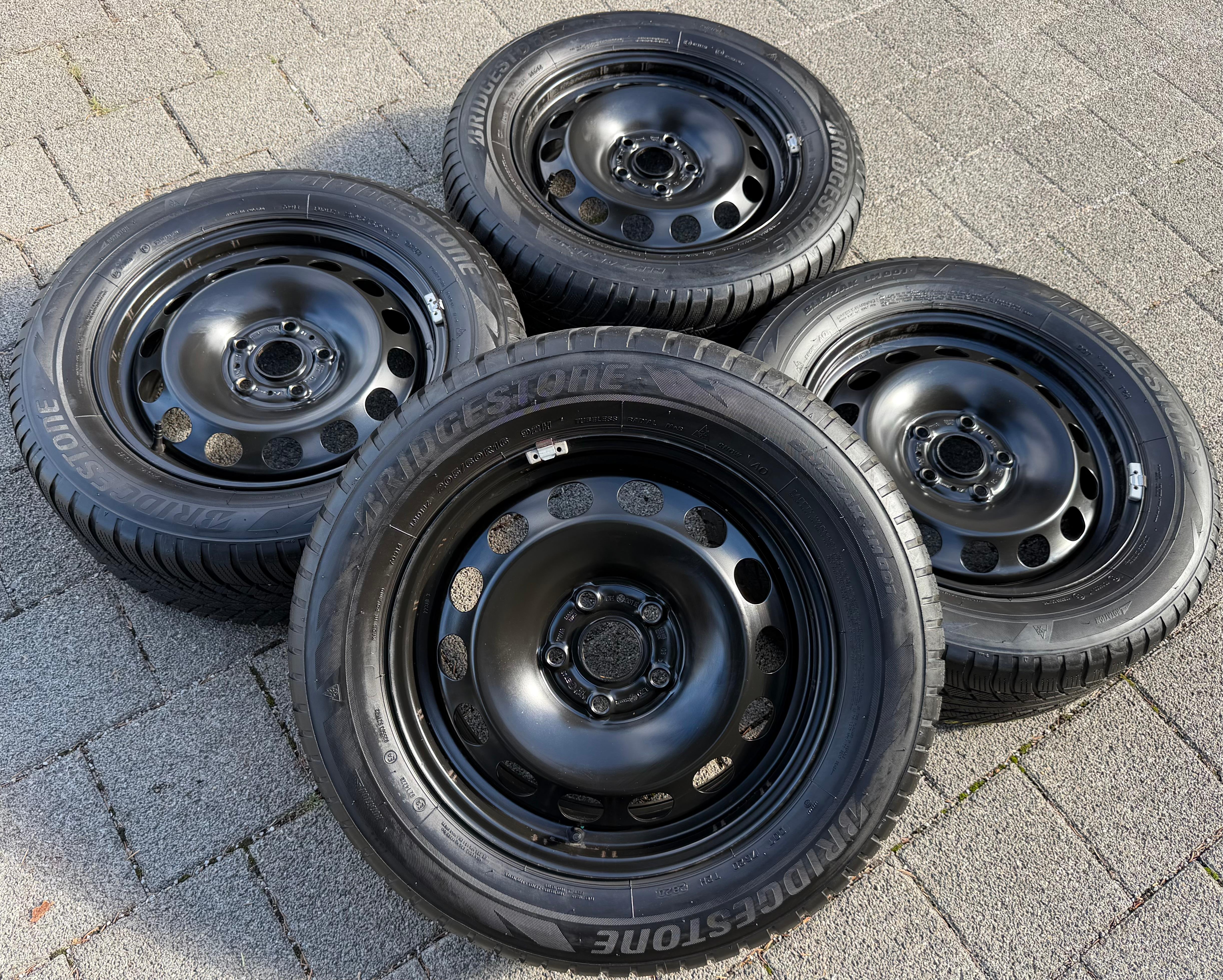 4 Winterräder Audi Q2 GA VW T-Roc Skoda Karoq 205/60R16 92H Bridgestone 5Q0601027AM