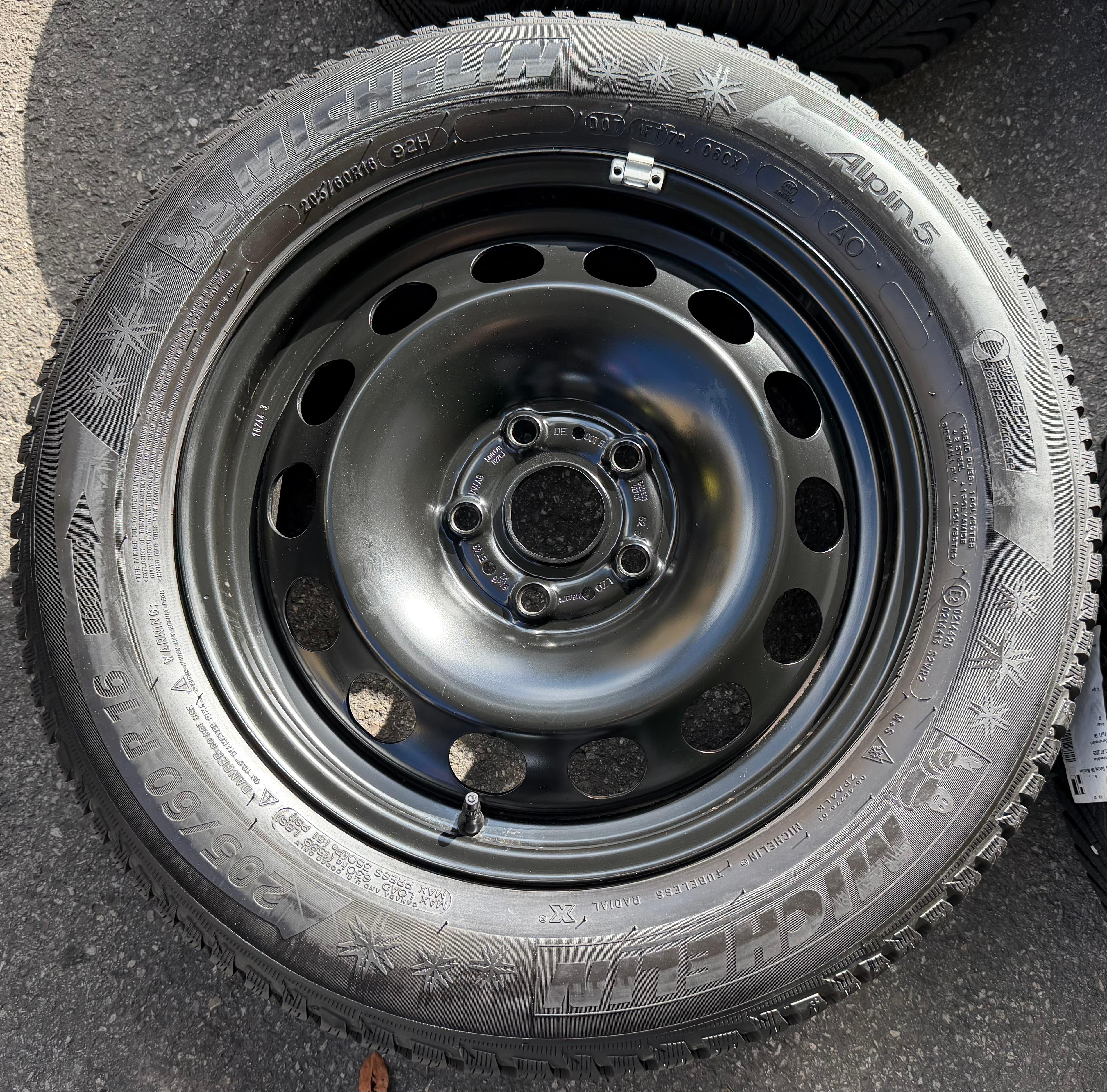 4 Winterräder Audi Q2 GA VW T-ROC A11 205/60R16 92H Michelin Alpin 5 Winterreifen