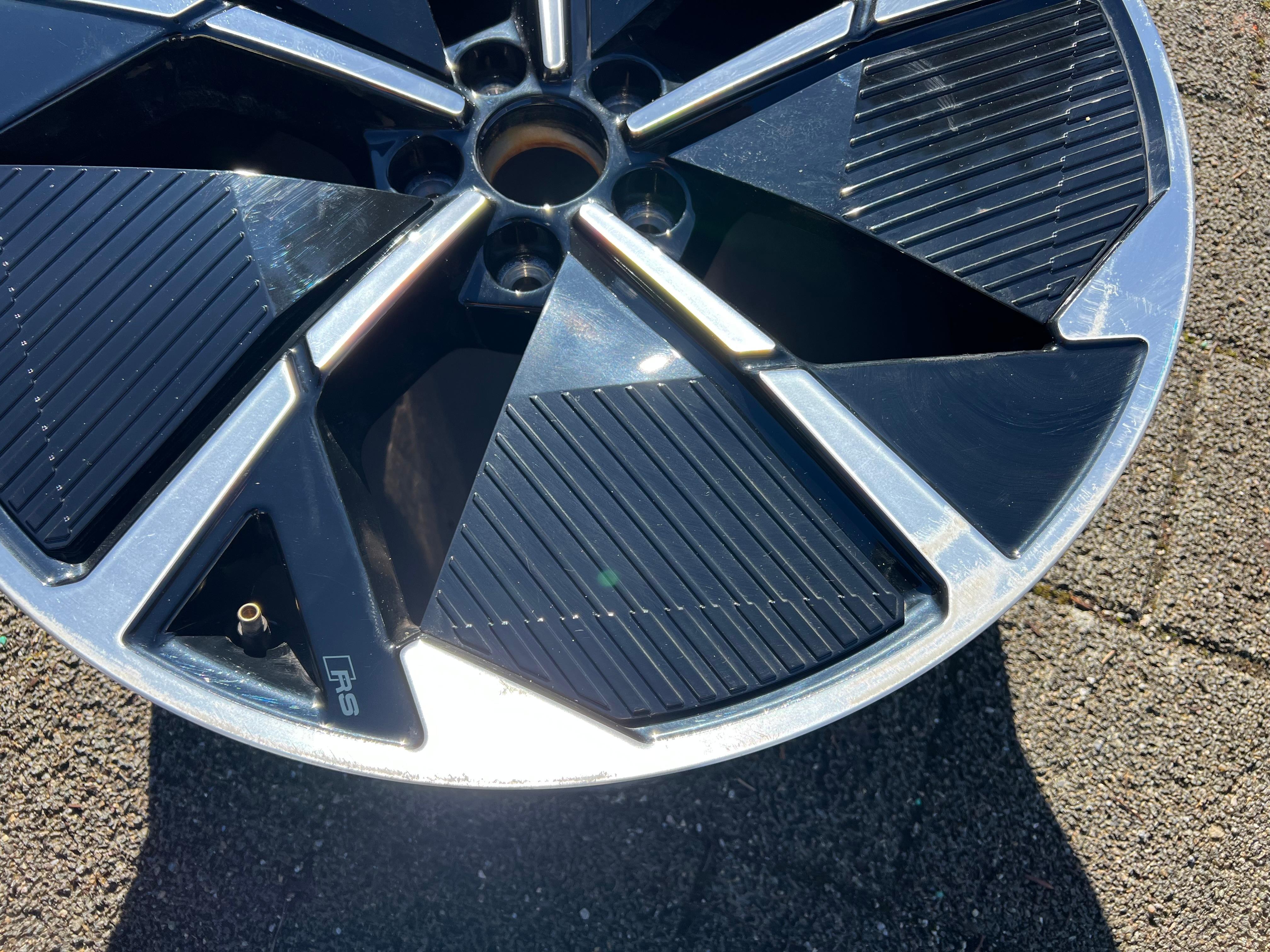 1 X ORIGINAL 21" ALUFELGE FELGE AUDI Q4 E-TRON 89A601025A 8,5x21 ET40 FREIHAUS