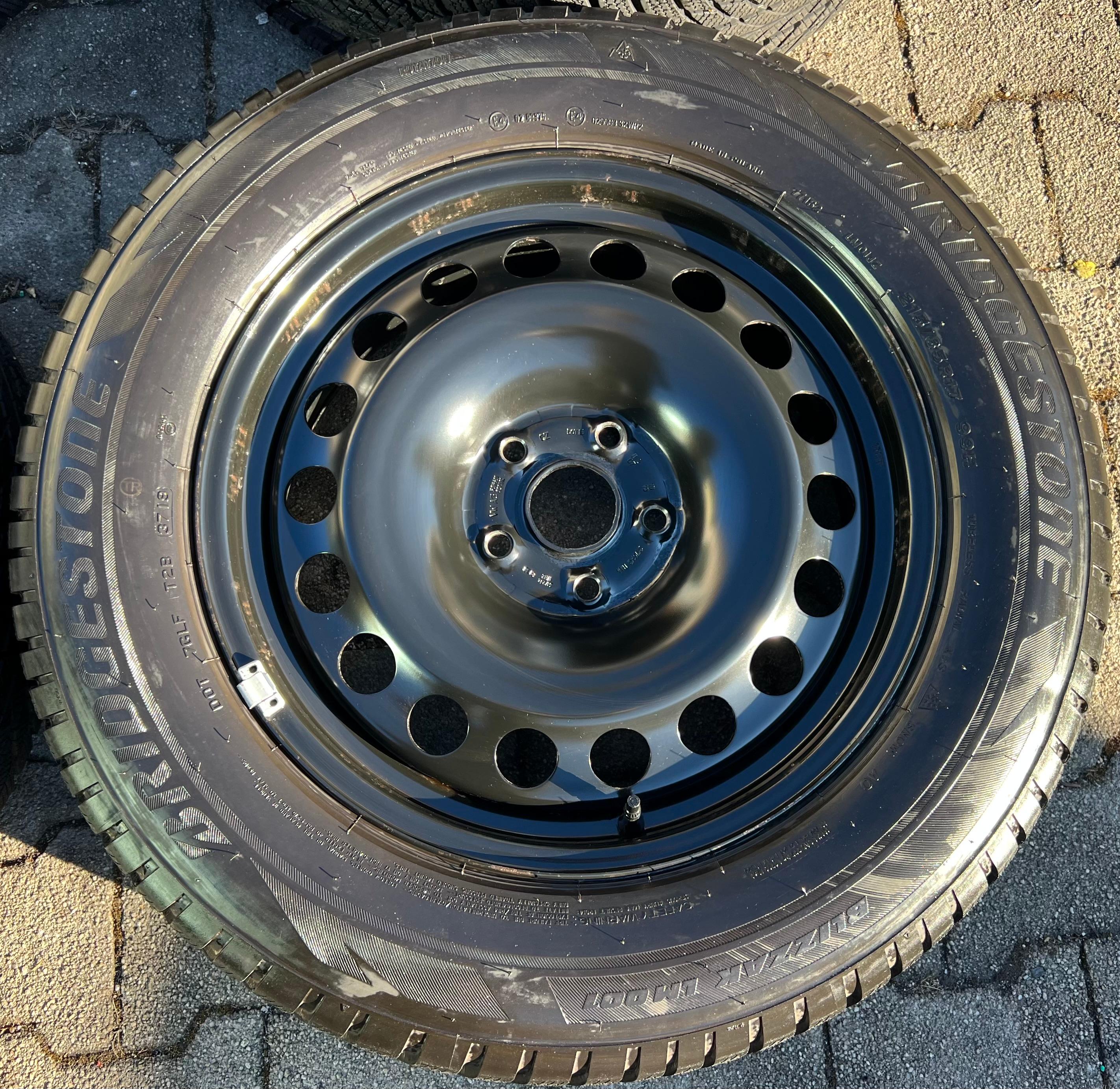 4 WINTERRÄDER AUDI Q3 F3 SEAT TARRACO SKODA KODIAQ VW TIGUAN II 5NA 215/65R17 99H FREIHAUS