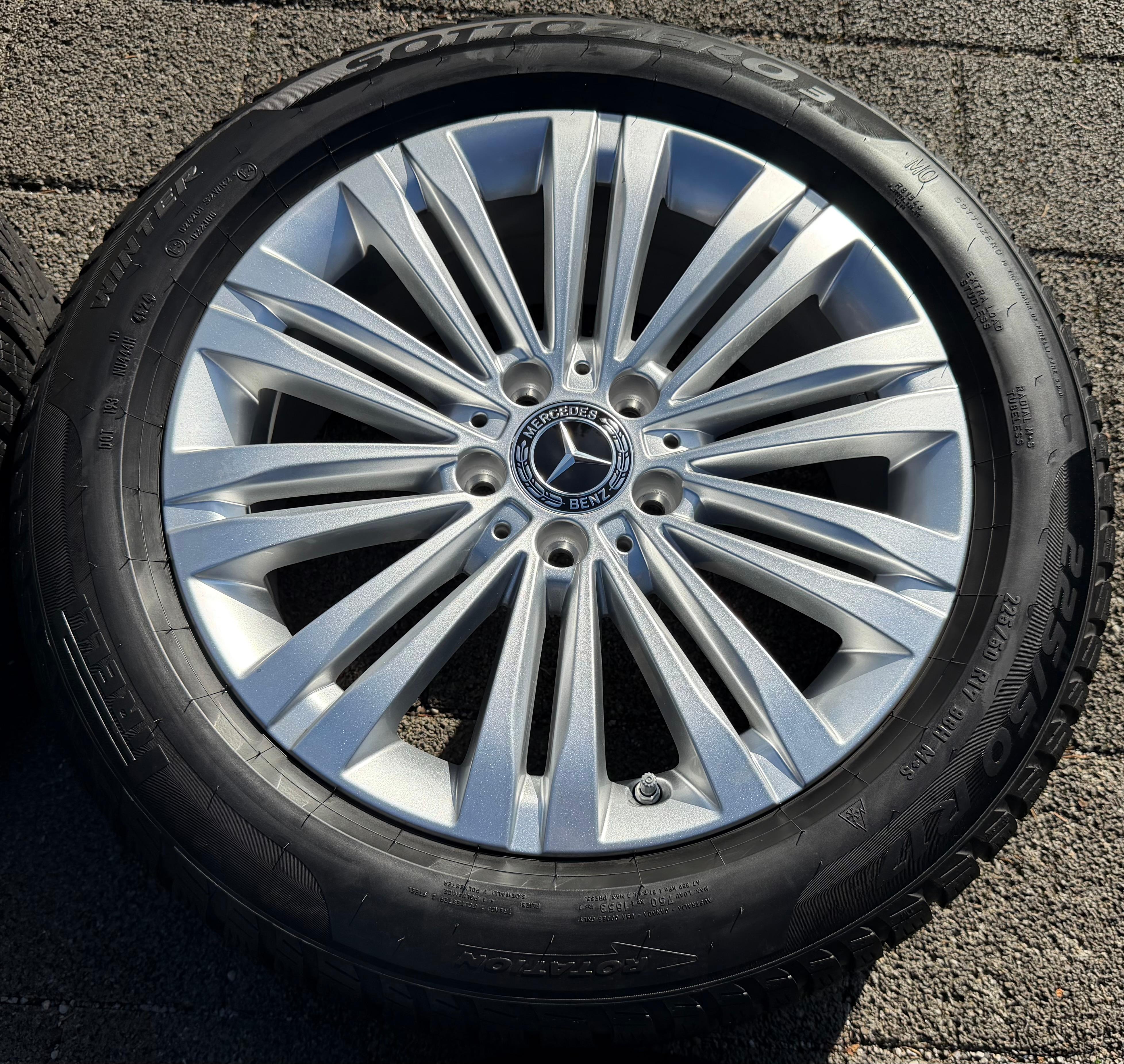4 Original 17" Alu Winterräder Mercedes C-Klasse W206 A2064014400 2024 Pirelli