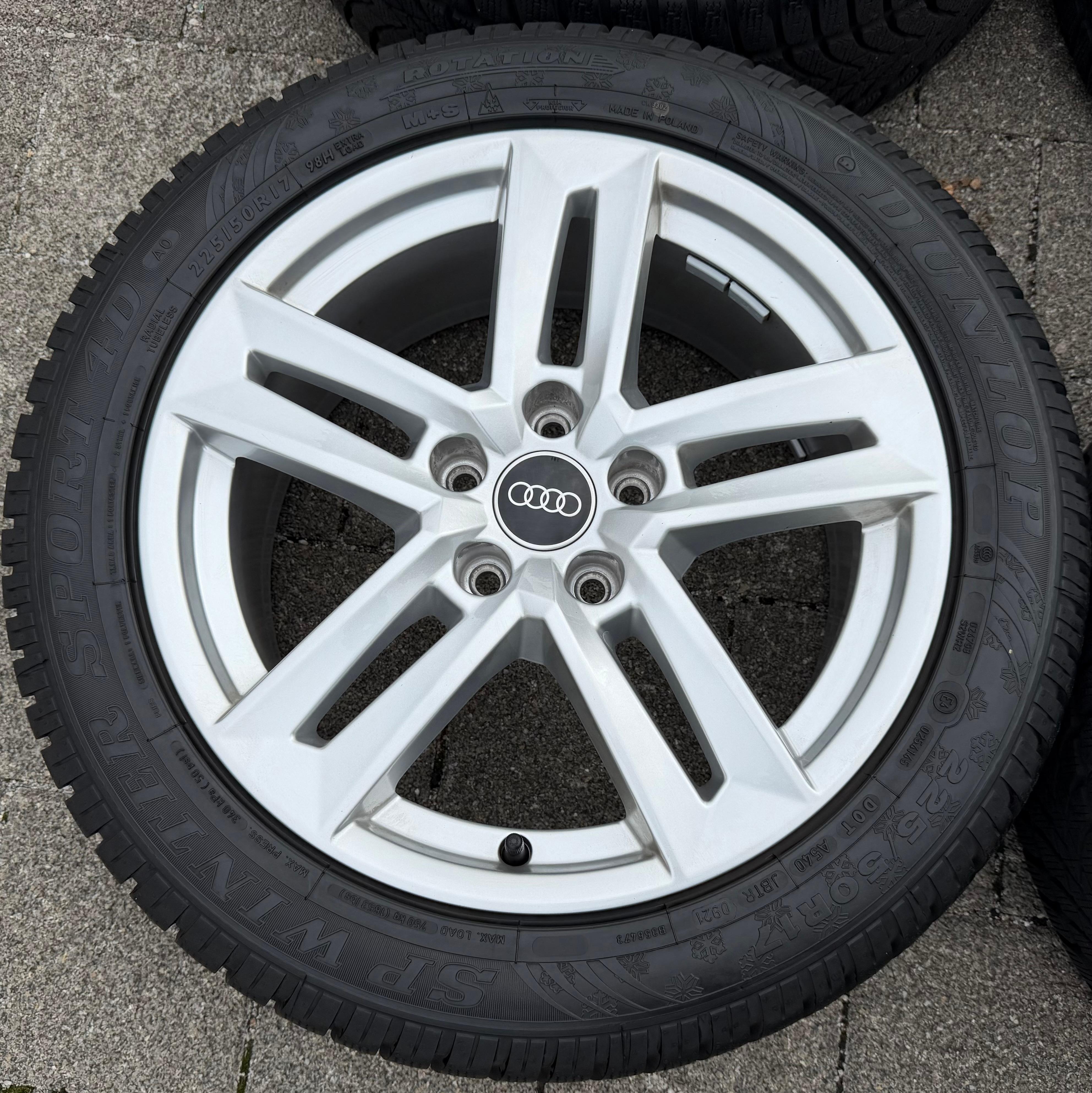 4 Original 17" Alu Winterräder Audi A4 B9 8W 8W0601025P 225/50R17 98H Dunlop 2021