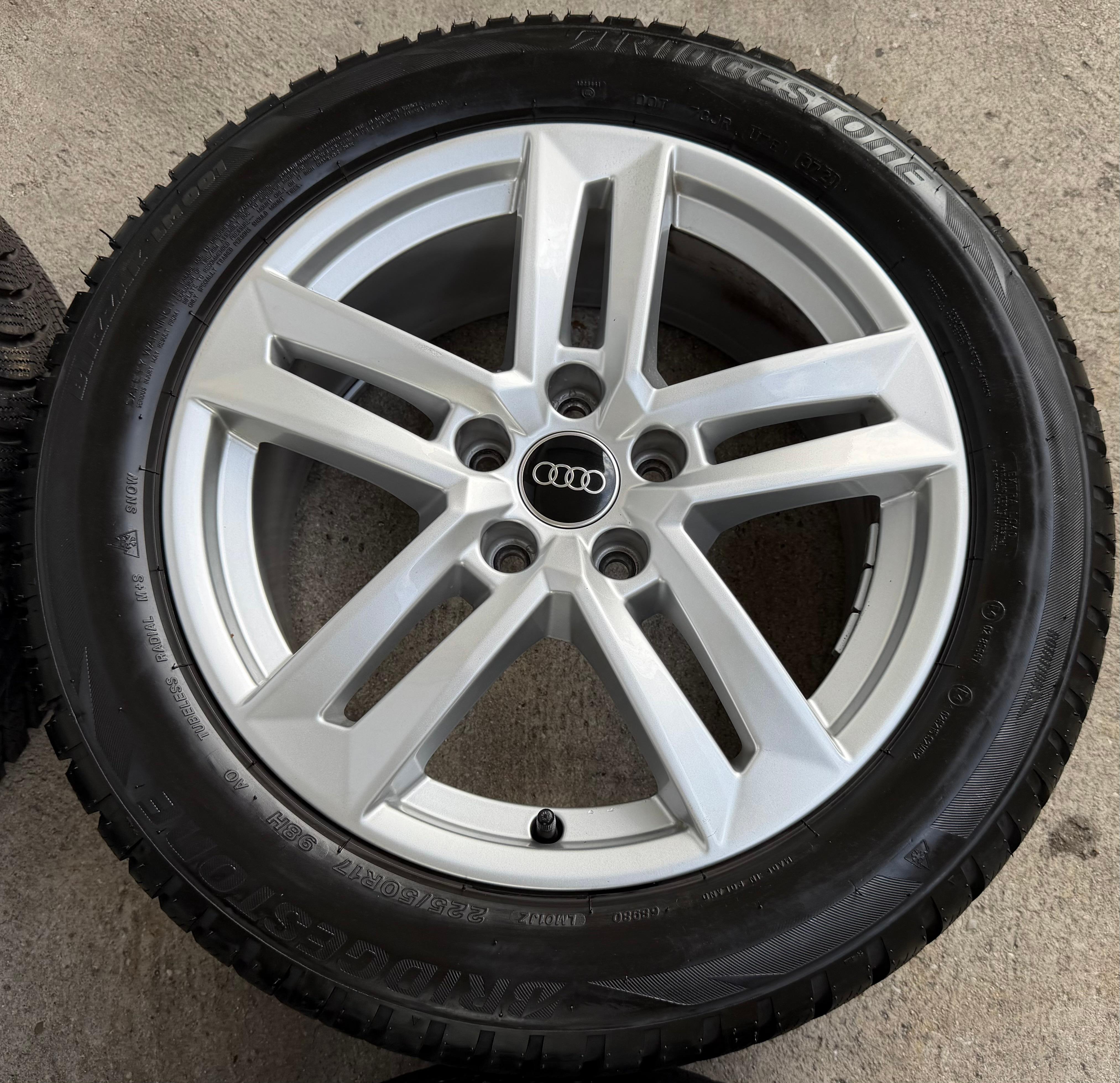 4 Original 17" Alu Winterräder Audi A4 B9 8W 8W0601025P 225/50R17 98H Bridgestone