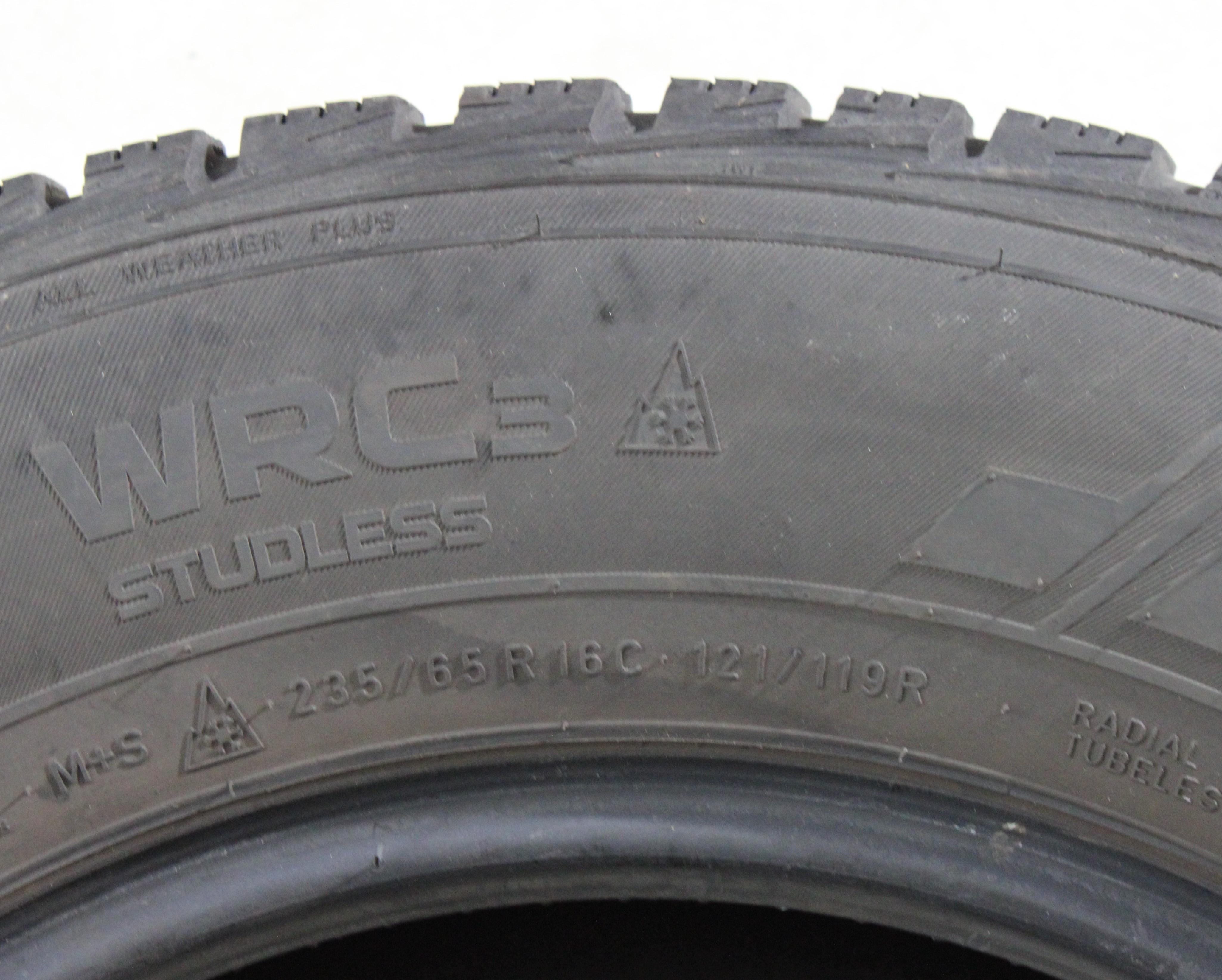 2 x 235/65R16C 121/119R Winterreifen Nokian WRC3 7mm 2019