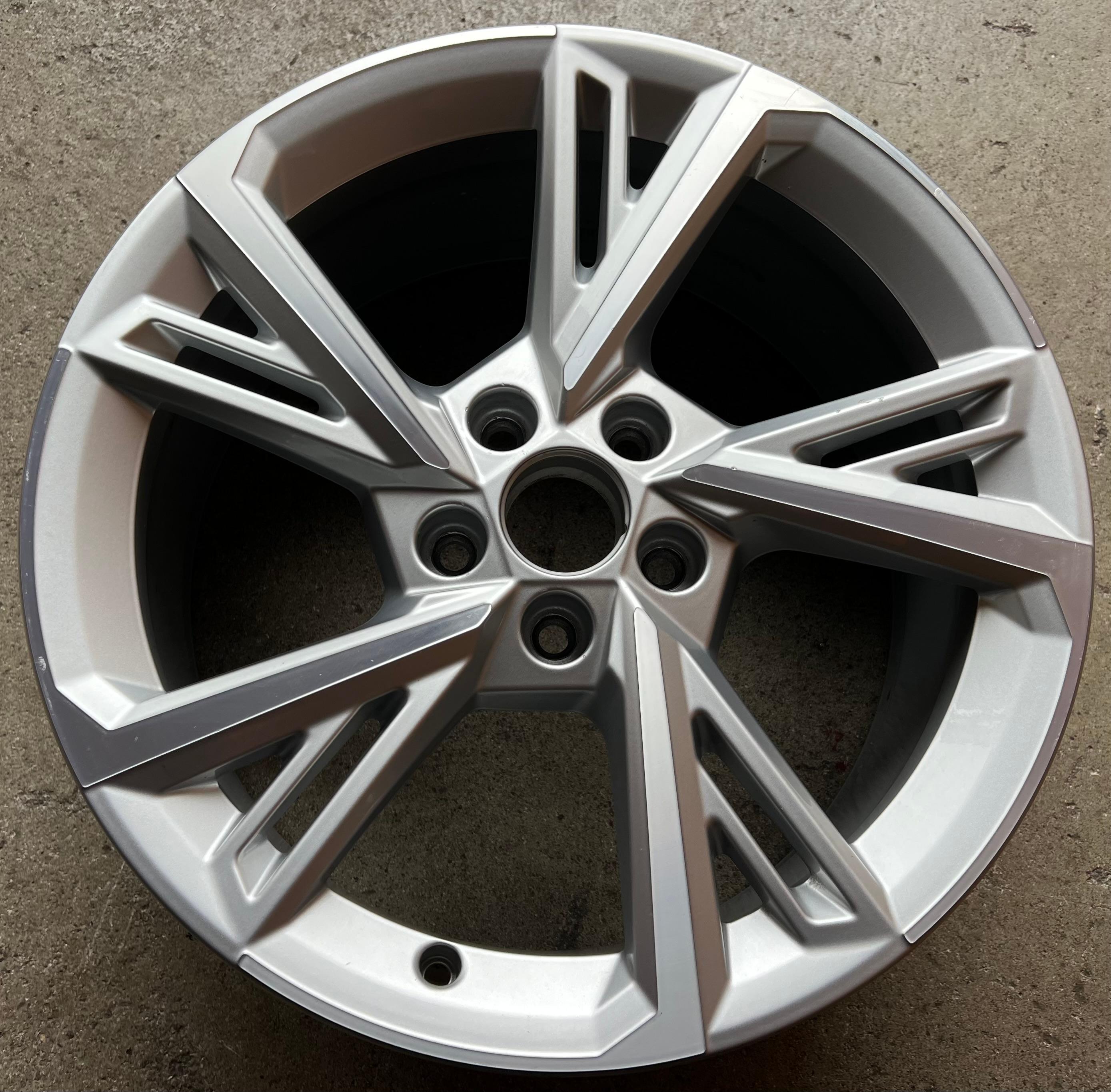 1 ORIGINELE 17" ALUMINIUM VELG AUDI A3 8Y 8Y0601025G 8x17 ET46 GRATIS VERZENDING