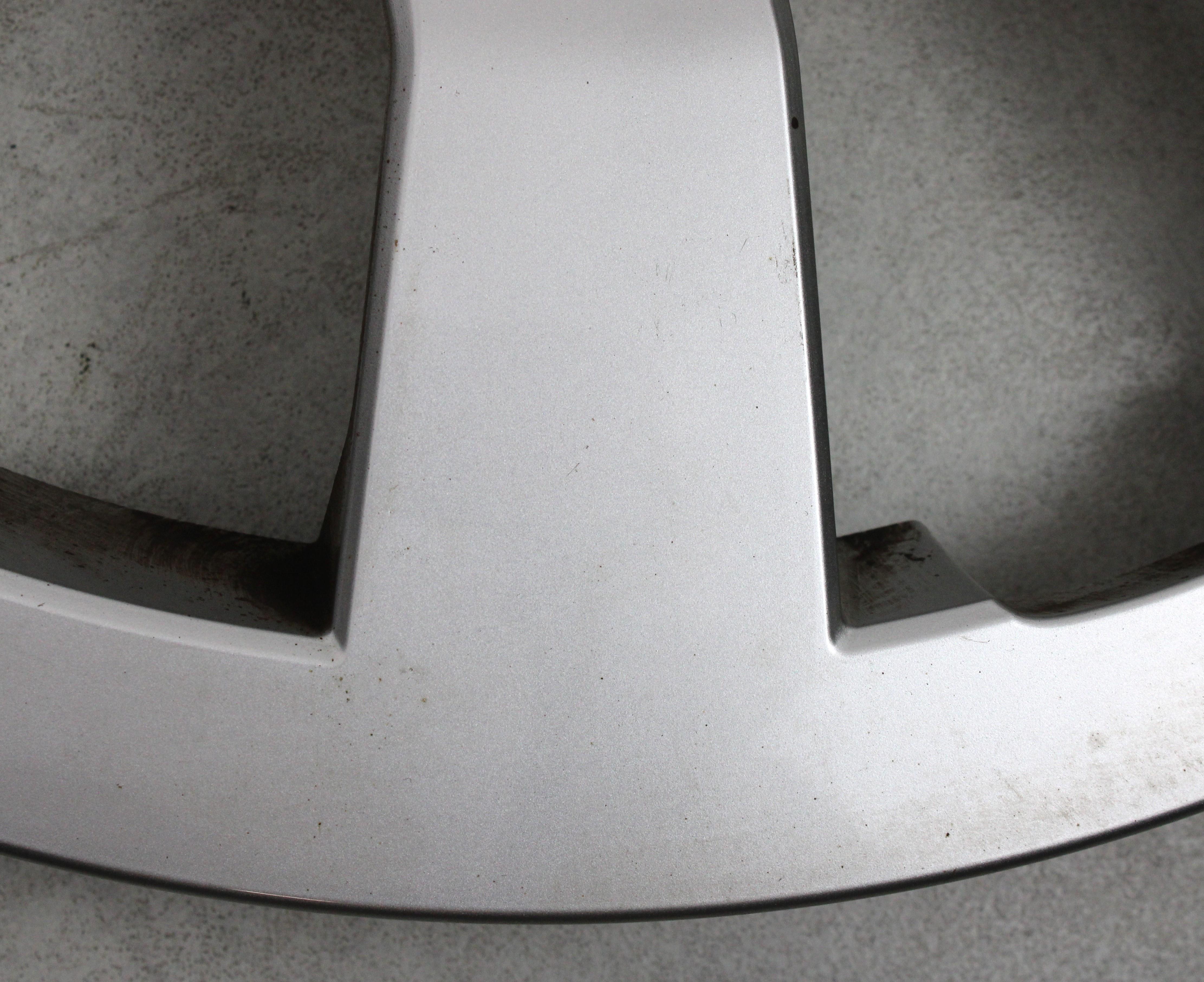 4 TAPACUBOS ORIGINALES DE 15" AUDI A1 GB 82A601147 15 PULGADAS