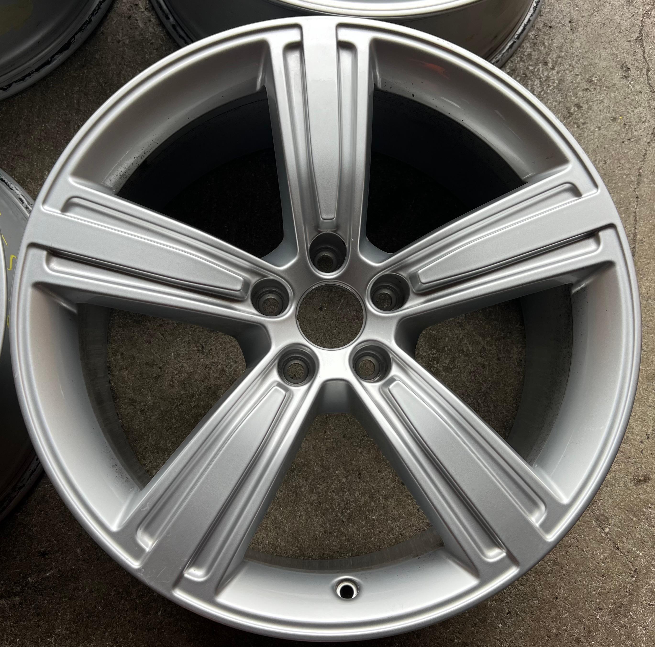 4 ORIGINAL 19" ALUFELGEN FELGEN AUDI A8 4N 4N0601025J 8x19 ET32 FREIHAUS