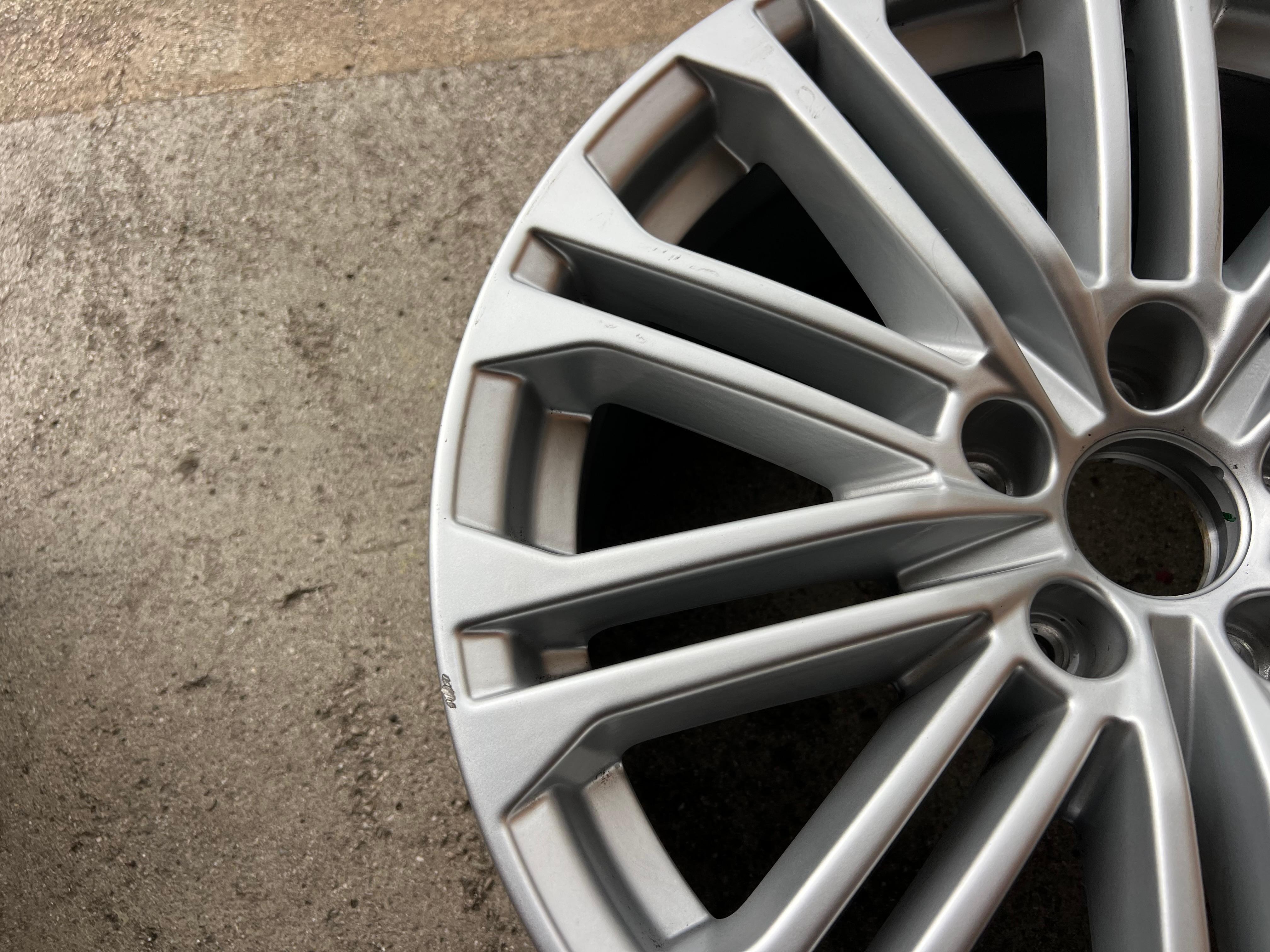4 ORIGINAL 18" ALUFELGEN AUDI A5 S5 F9 8W 8W0601025EE 8x18 ET31 FREIHAUS