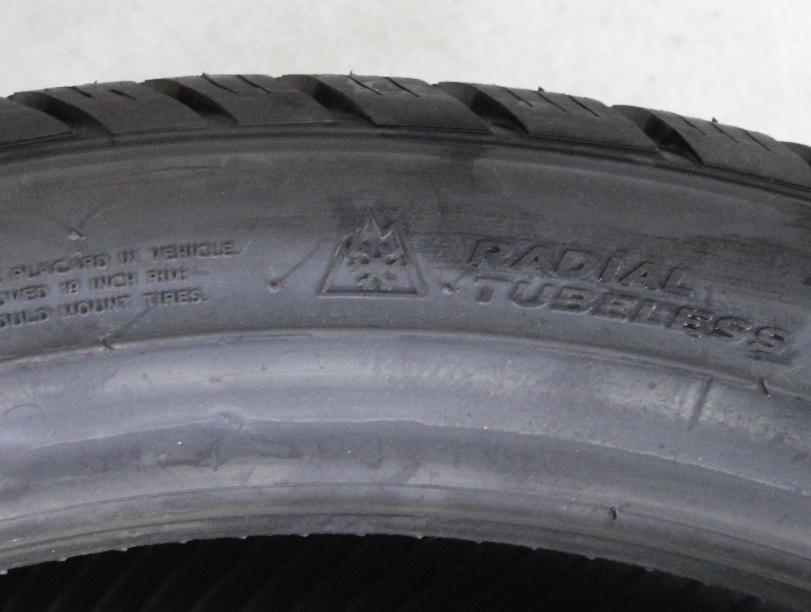 4 x 245/35R19 93W Winterreifen Hankook Winter I*Cept Evo 2 NEU 2019 Freihaus