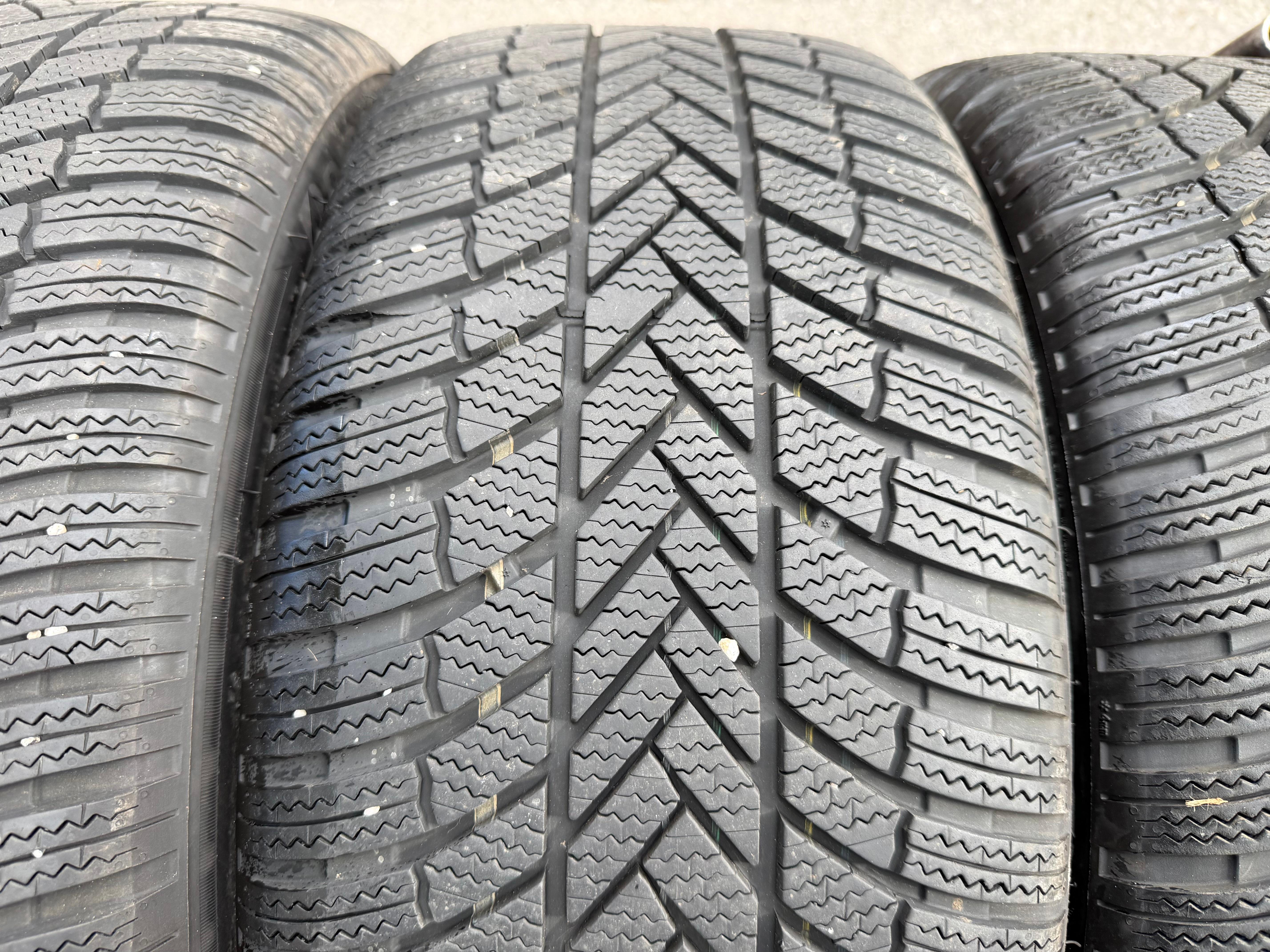 4 ruedas de invierno de aleación originales de 19" para Audi A5 S5 FU2 B10 8B3601025AS 245/40R19 98H 2025