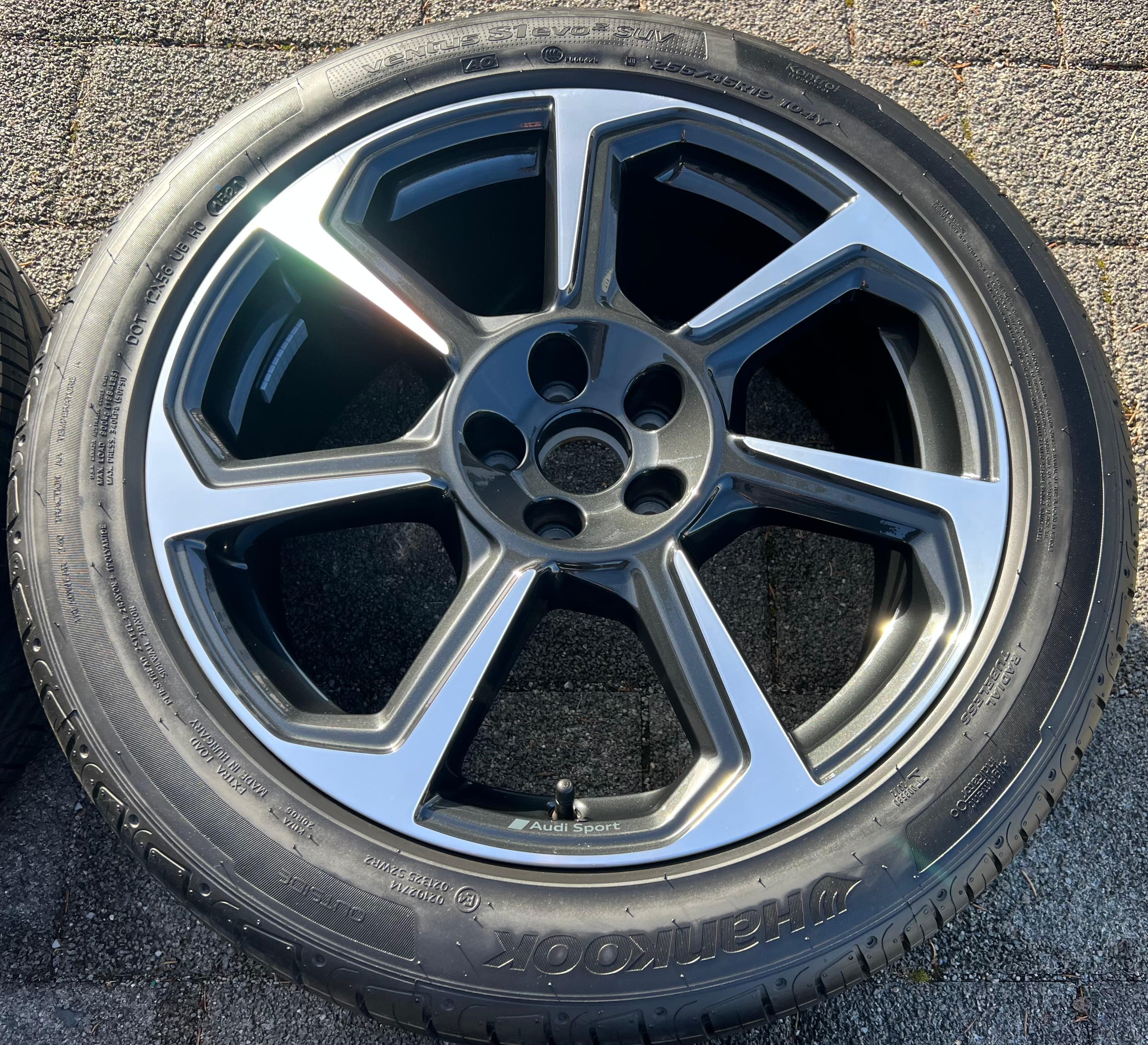 4 jantes d'été en aluminium d'origine 19 pouces pour Audi Q3 F3B 83A 83A601025D 255/45R19 104Y