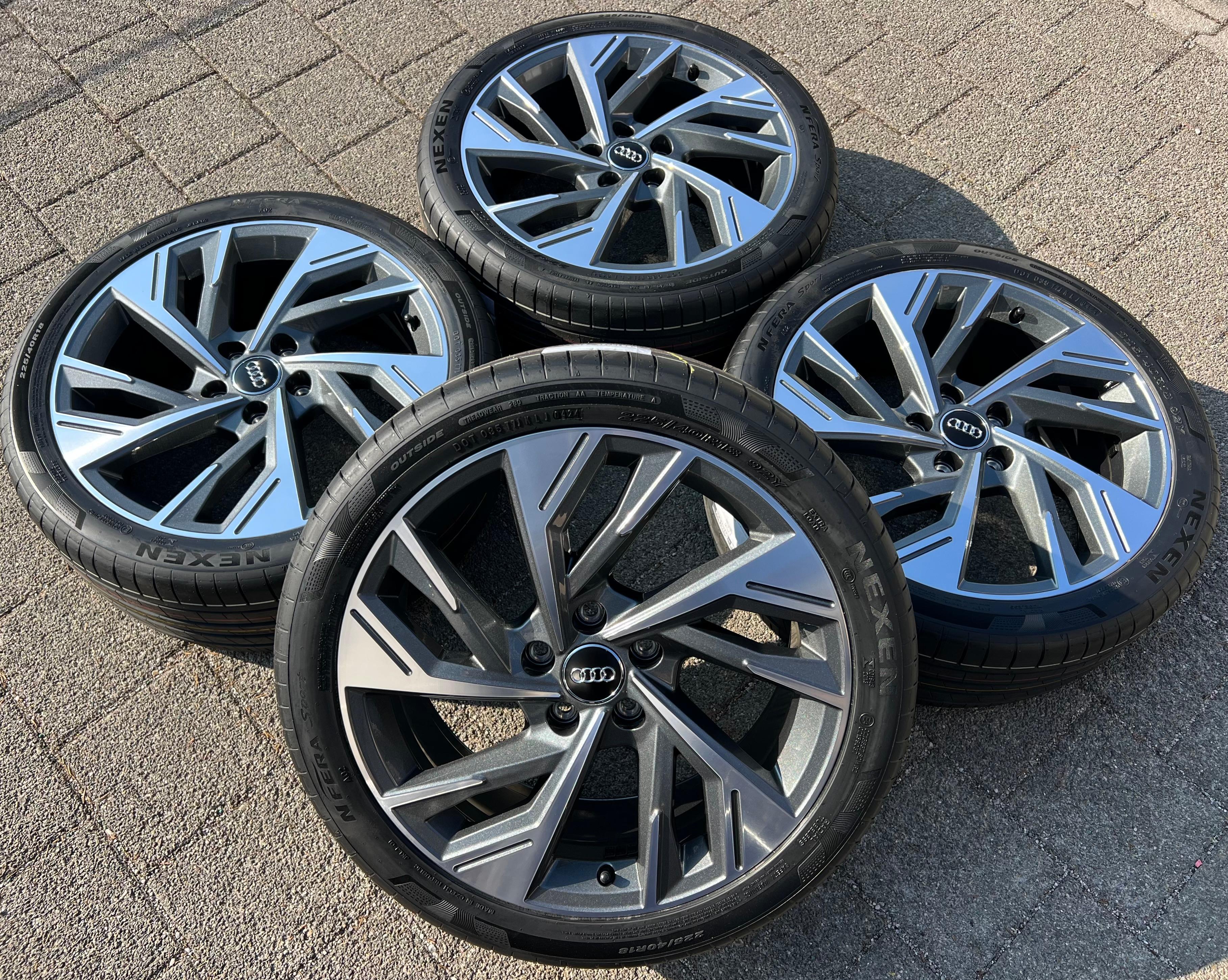 4 ORIGINAL 18" ALU SOMMERRÄDER AUDI A3 S3 8Y 8Y0601025AB 225/40R18 92Y 2024 NEU