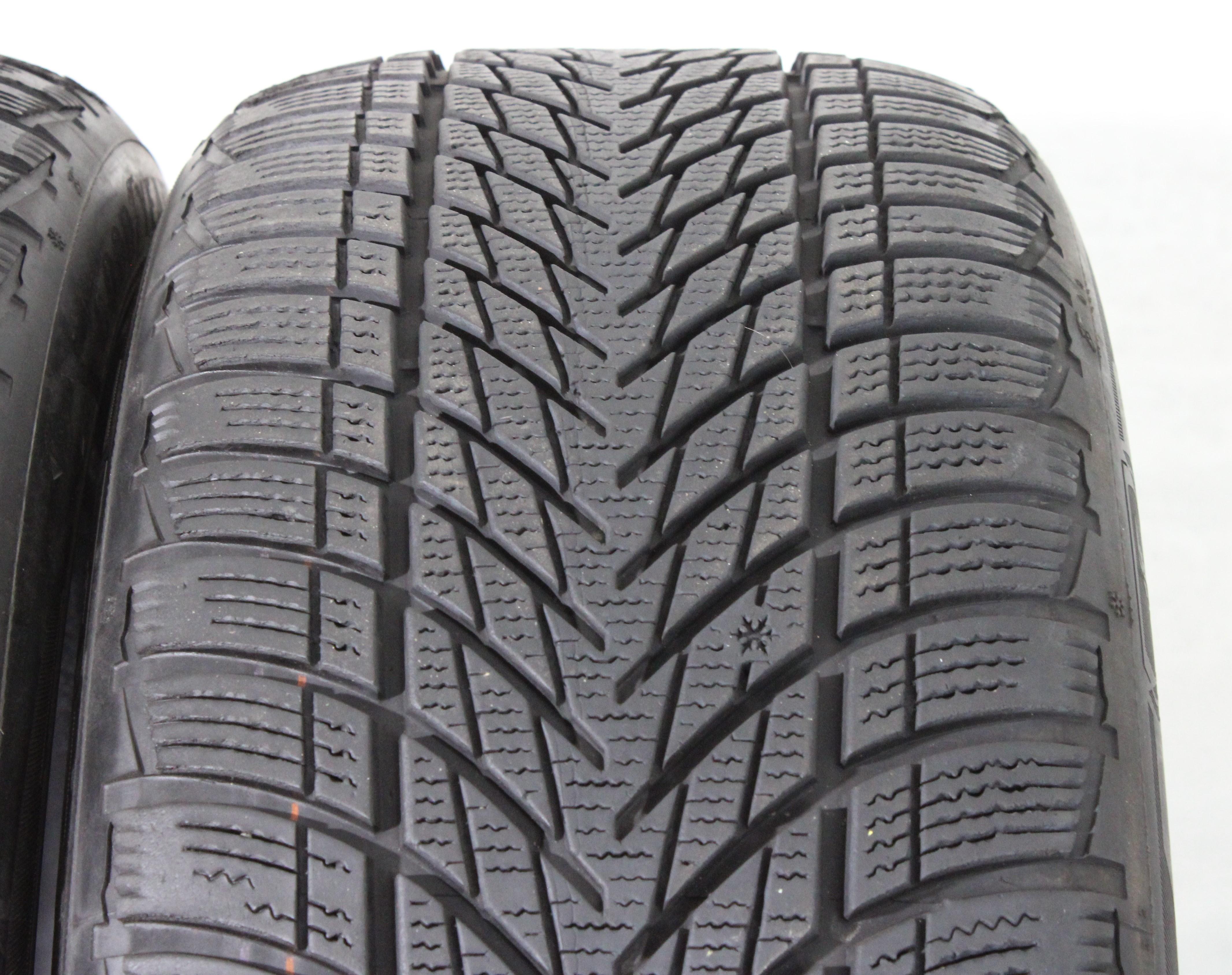 2 x 225/50R17 98H Winterreifen Goodyear Ultra Grip Performance 3 6-6,5mm 2023