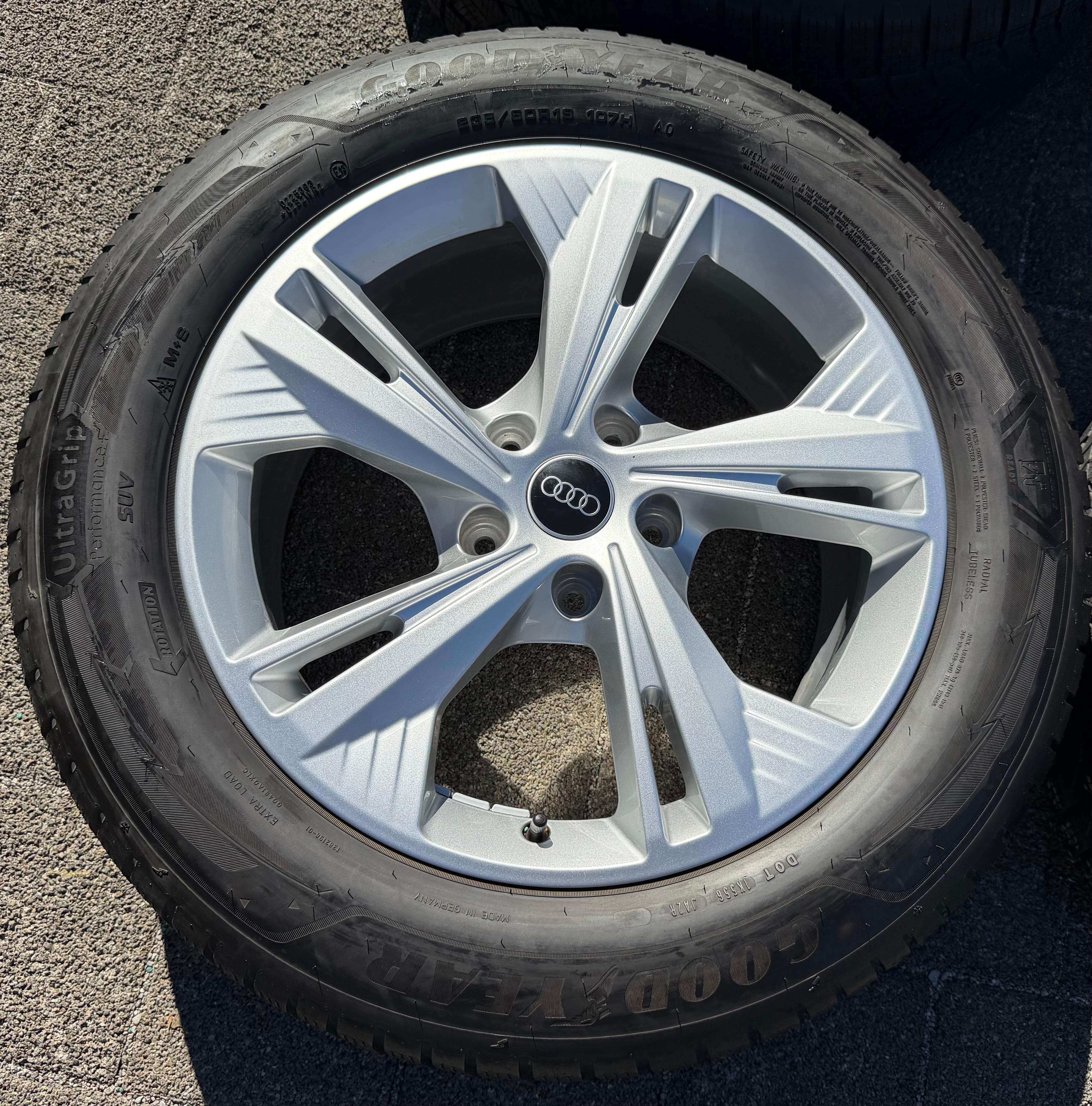 4 Original 19" Alu Winterräder AUDI Q6 SQ6 GF 85H601025F 85H601025G Goodyear