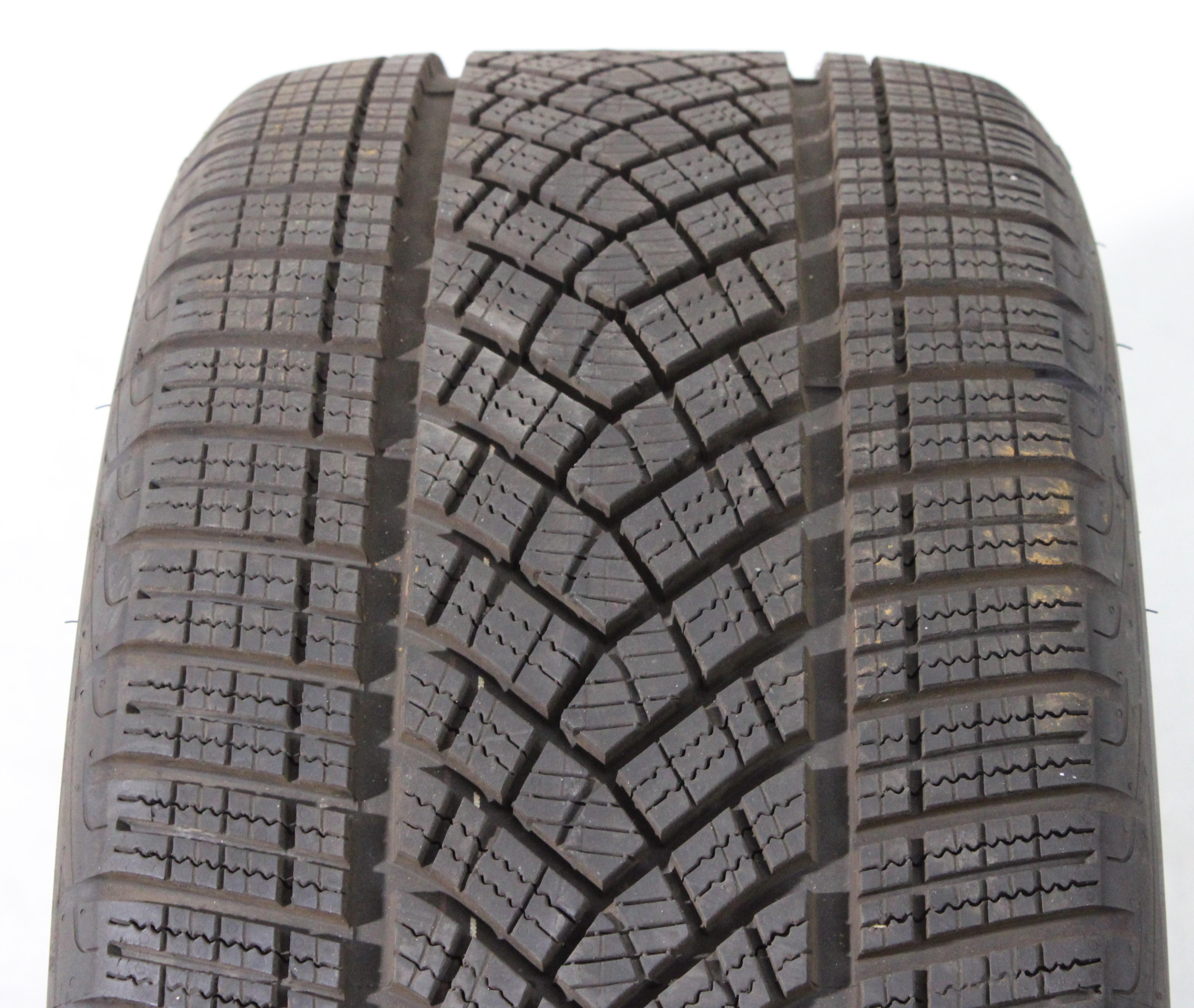 1 x 245/45R20 103V Winterreifen Goodyear Ultra Grip Performance GEN-1 NFO 7,5mm 2024 XL