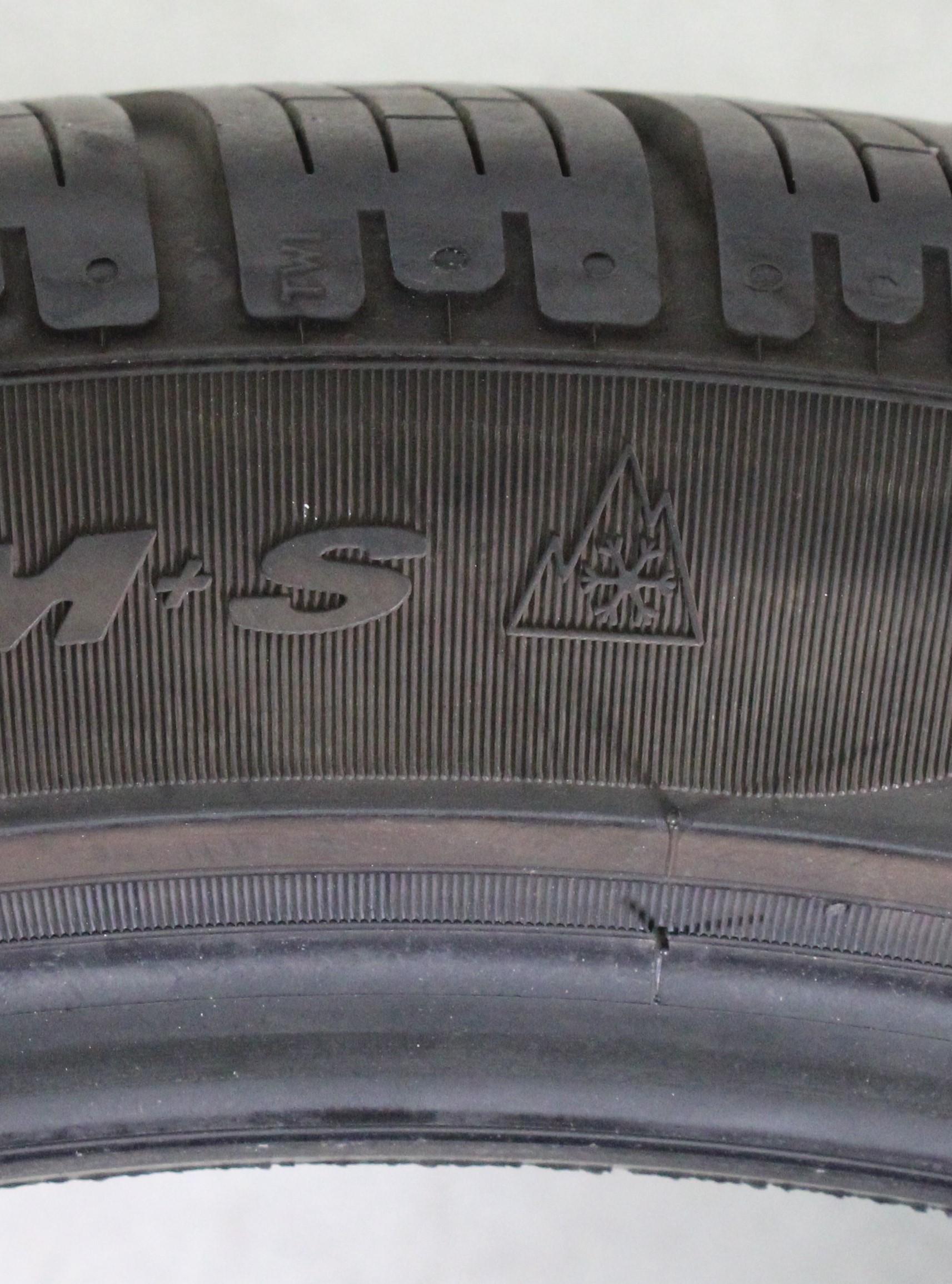 2 pneus hiver 305/30R20 103W Pirelli Sottozero Winter 270 série 2, usure 6 mm, 2019/2020