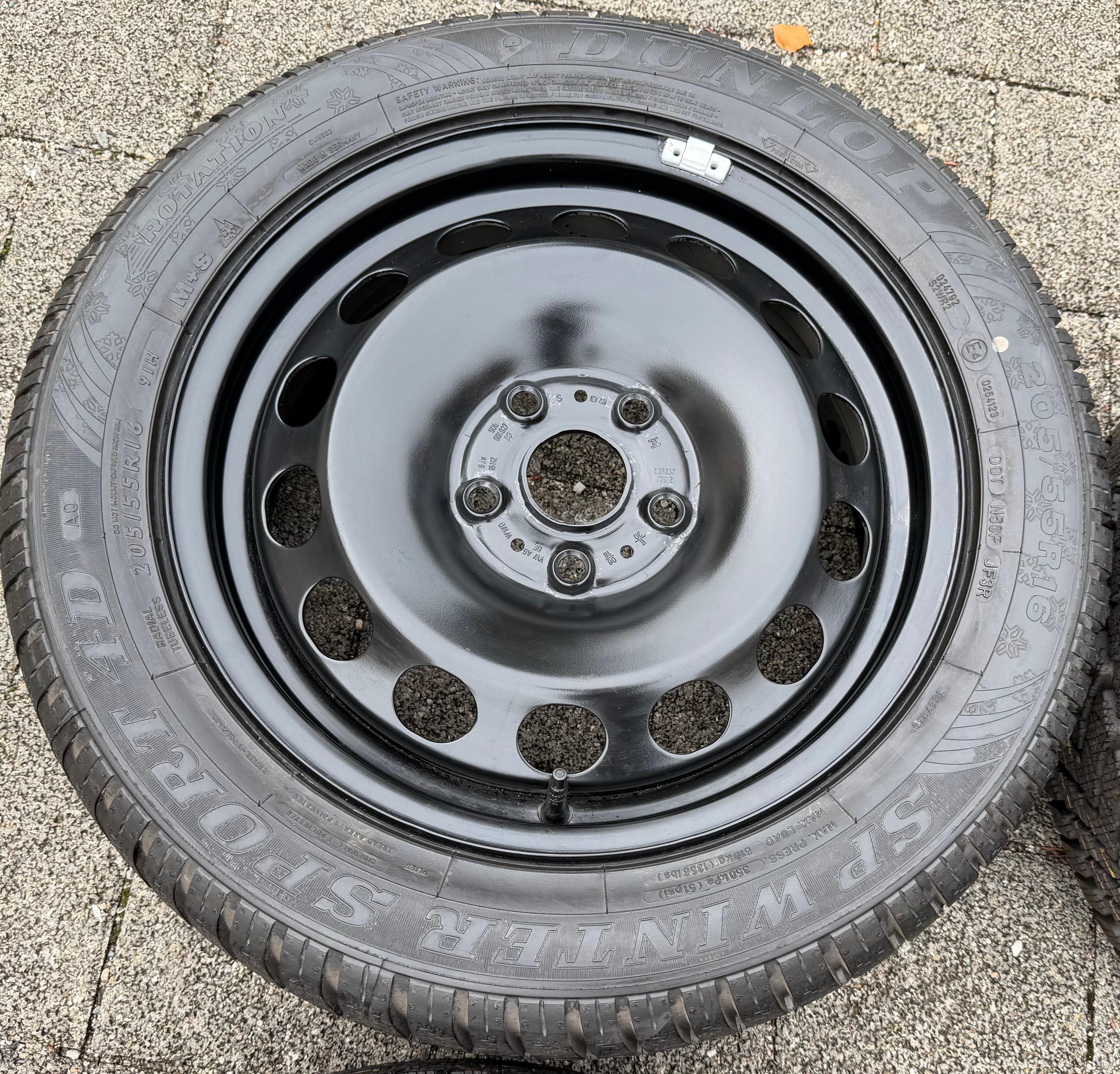 4 Winterräder VW Golf 7 Audi A3 8V Seat Leon 5F Skoda Octavia 5E 205/55R16 91H Dunlop