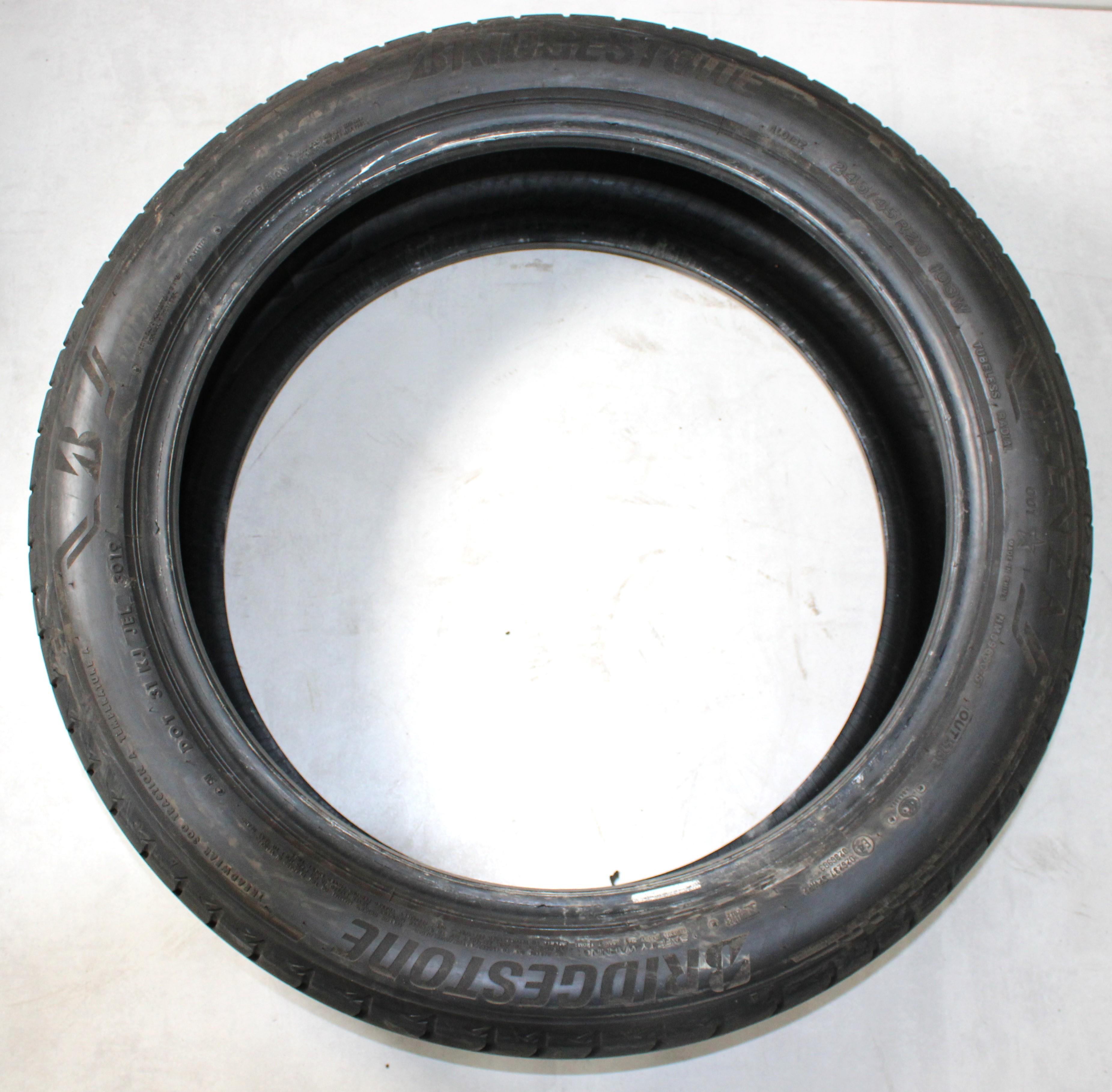 2 x 245/45R20 103W Sommerreifen Bridgestone Alenza 001 6,5-7mm 2019 *