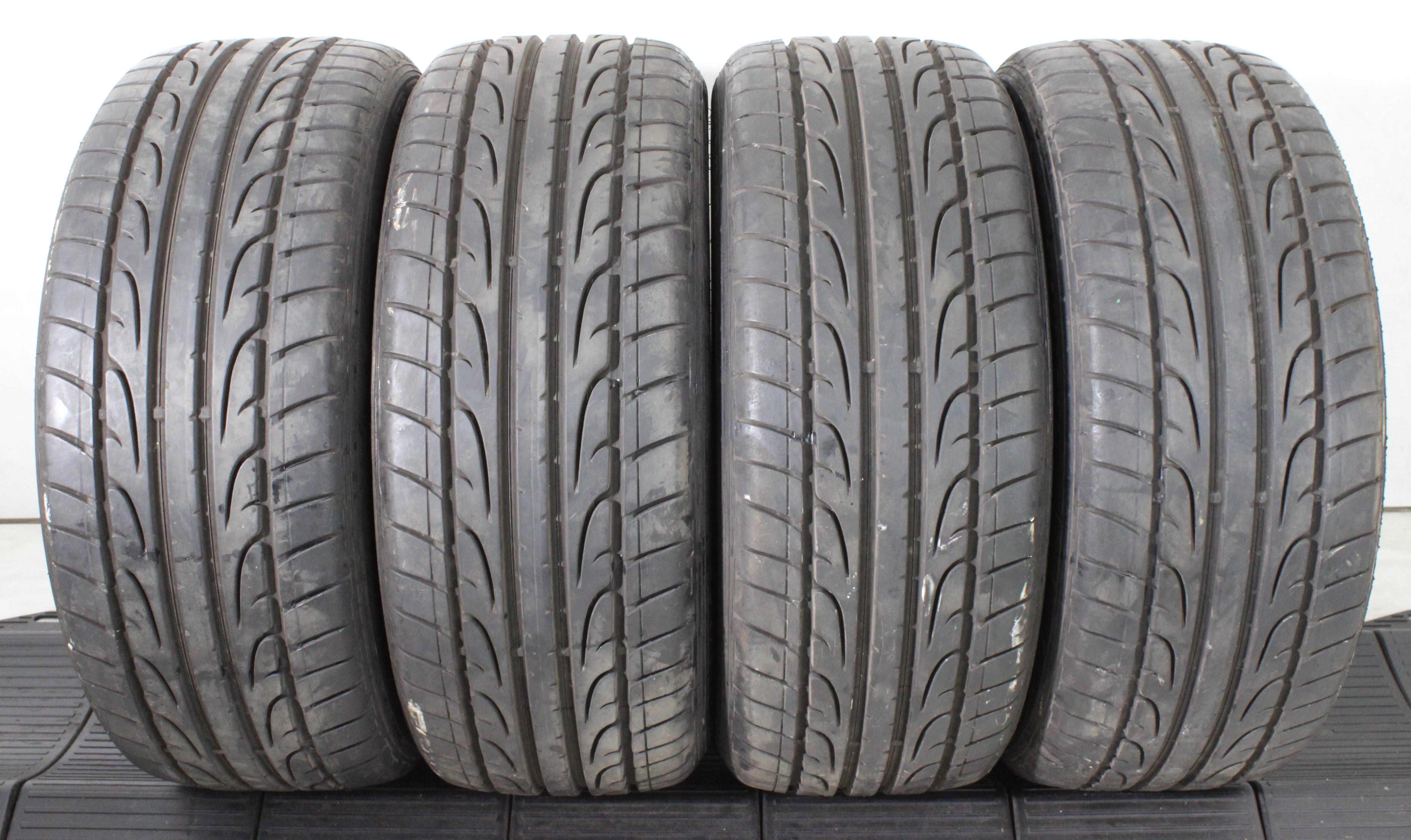 4 x 215/45R16 86H pneus été Dunlop SP Sport Maxx   2x5,5-6mm/2x6-6,5mm 2015