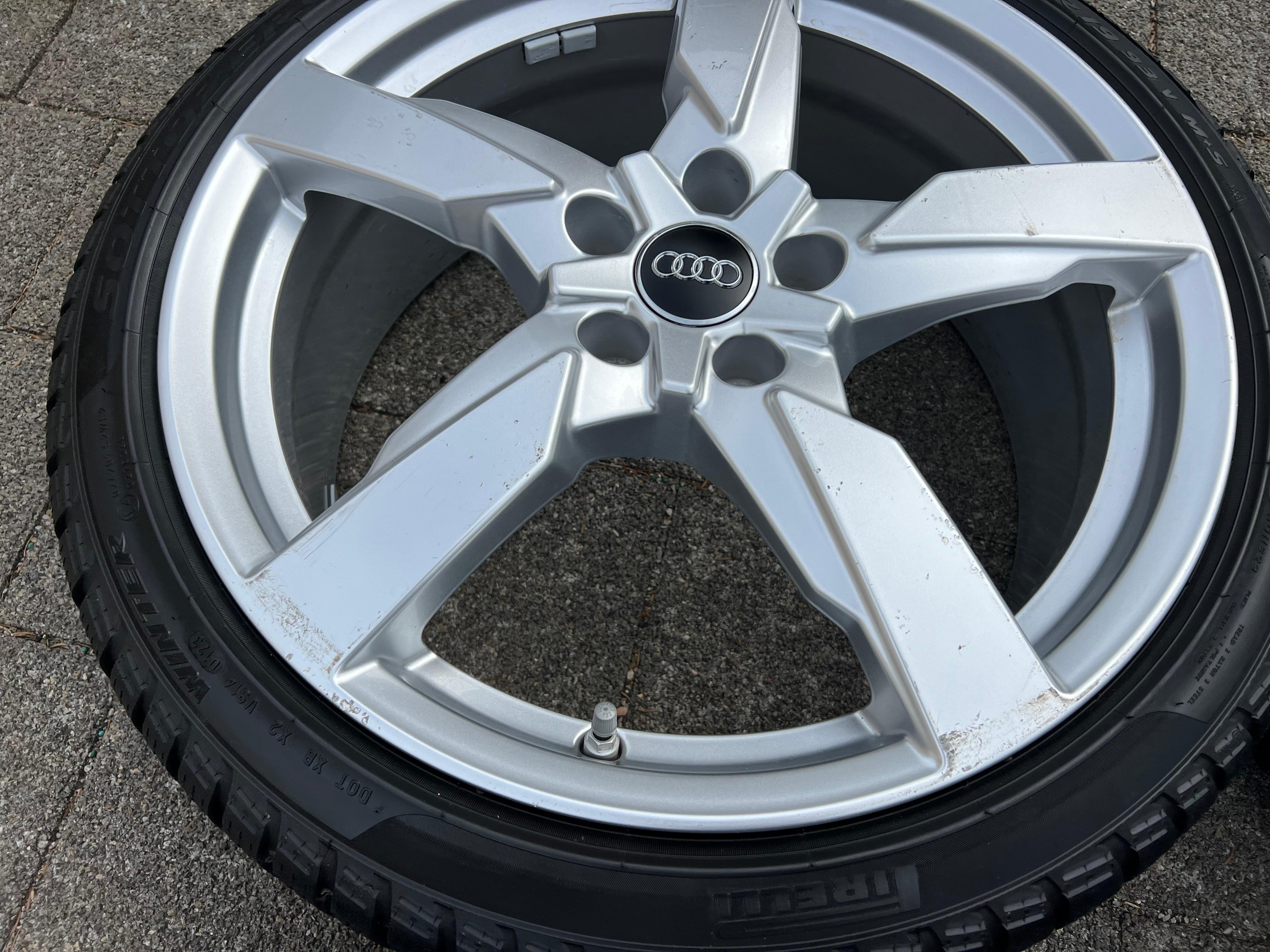 4 ORIGINELE 19" ALUMINIUM WINTERWIELEN AUDI TT TTS 8S 8S0601025AG 225/40R19 93V 2023 GRATIS VERZENDING