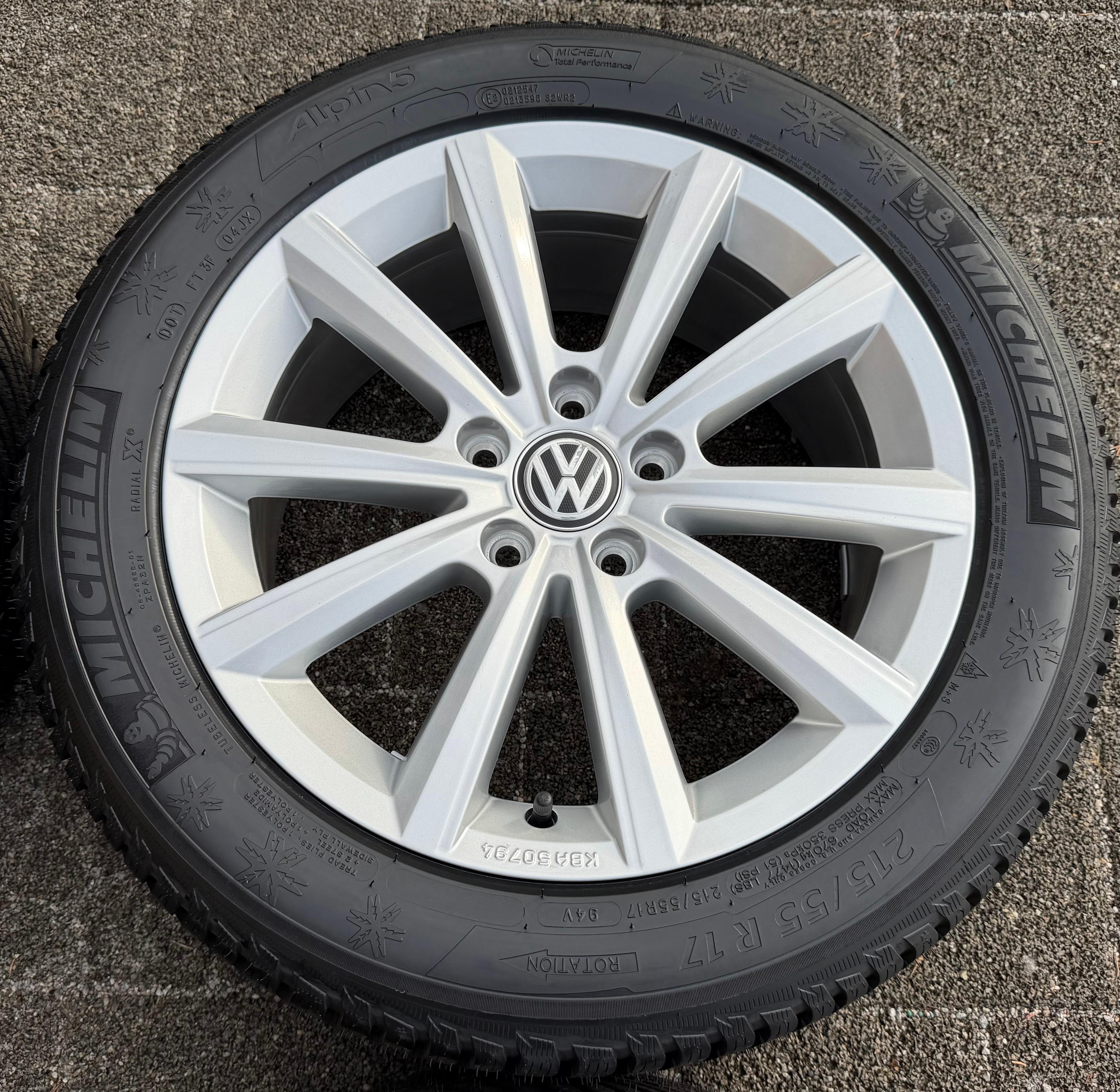 4 Original 17" Alu Winterräder VW T-Roc & Cabrio 2GA601025M Merano 215/55R17 94V Michelin