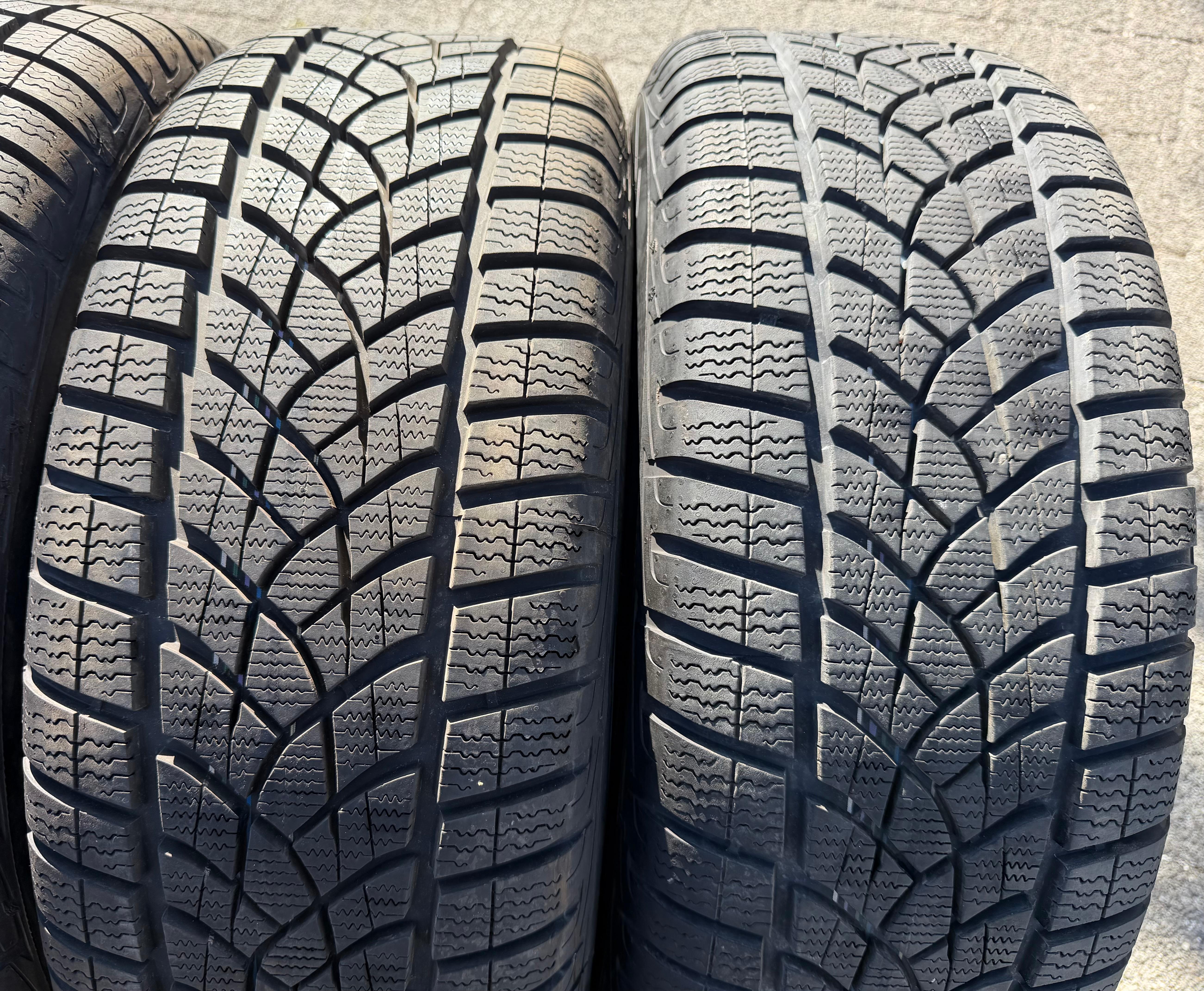 4 Original 18" Alu Winterräder Audi Q3 F3 83A 83A601025J 235/55R18 104H Goodyear