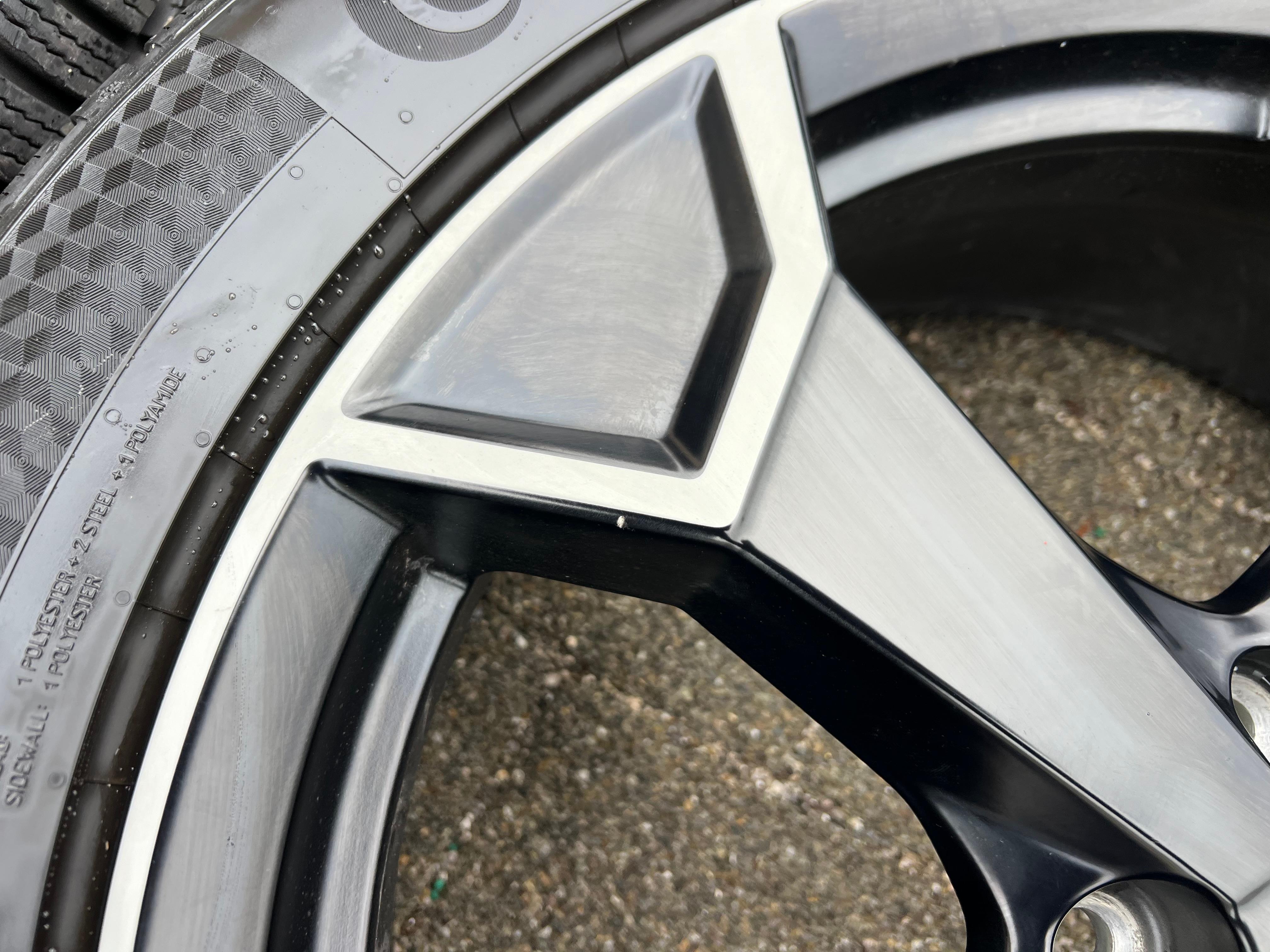 4 ORIGINAL 19" ALU WINTERRÄDER AUDI Q3 F3B 83A 83A071499 235/50R19 99V FREIHAUS