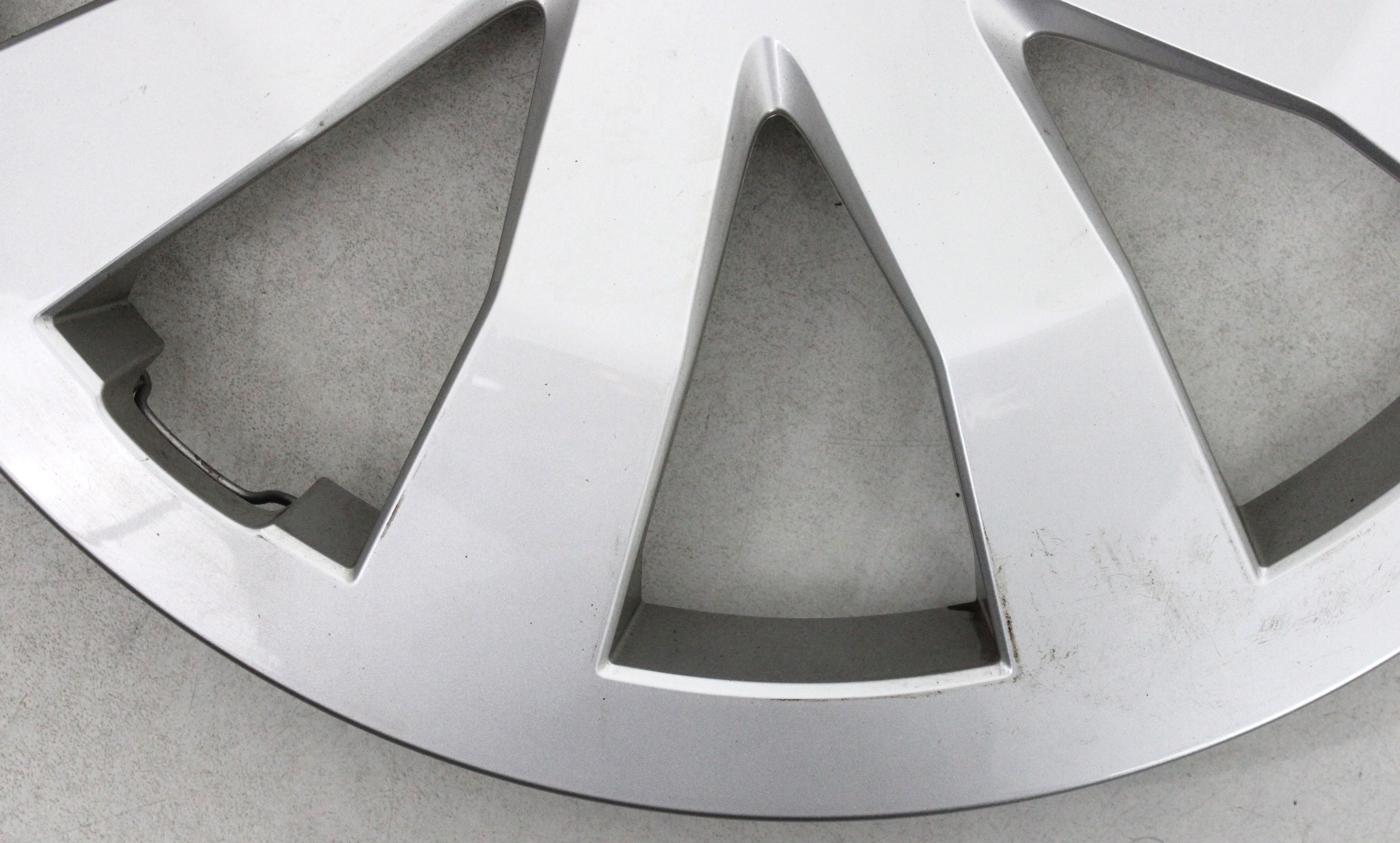 4 TAPACUBOS EMBELLECEDORES DE RUEDA ORIGINALES DE 15" PARA AUDI A1 GB 82A601147 15 PULGADAS