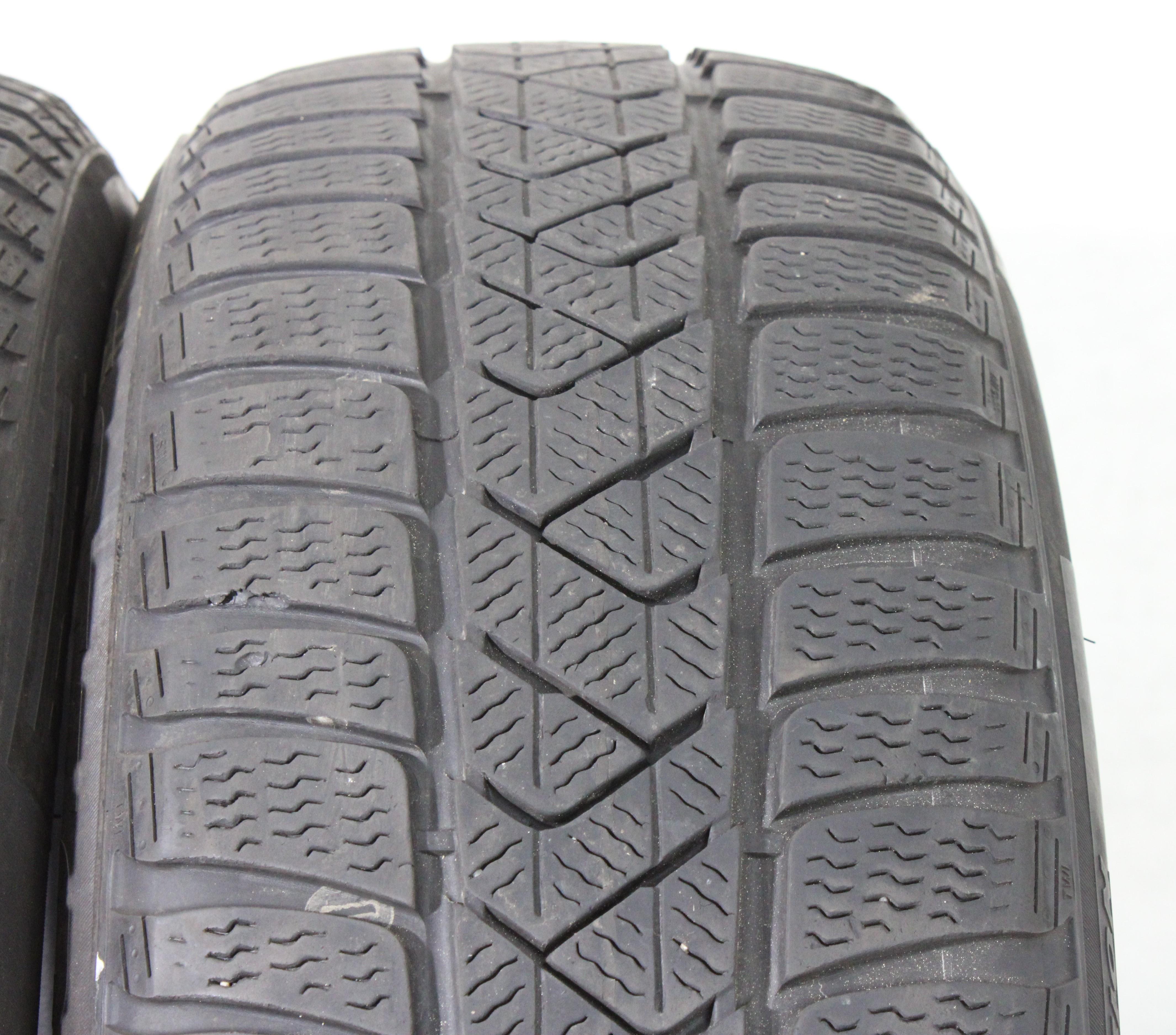 2 x 205/60R17 93H Winterreifen Pirelli Sottozero 3 * 4,5mm 2022