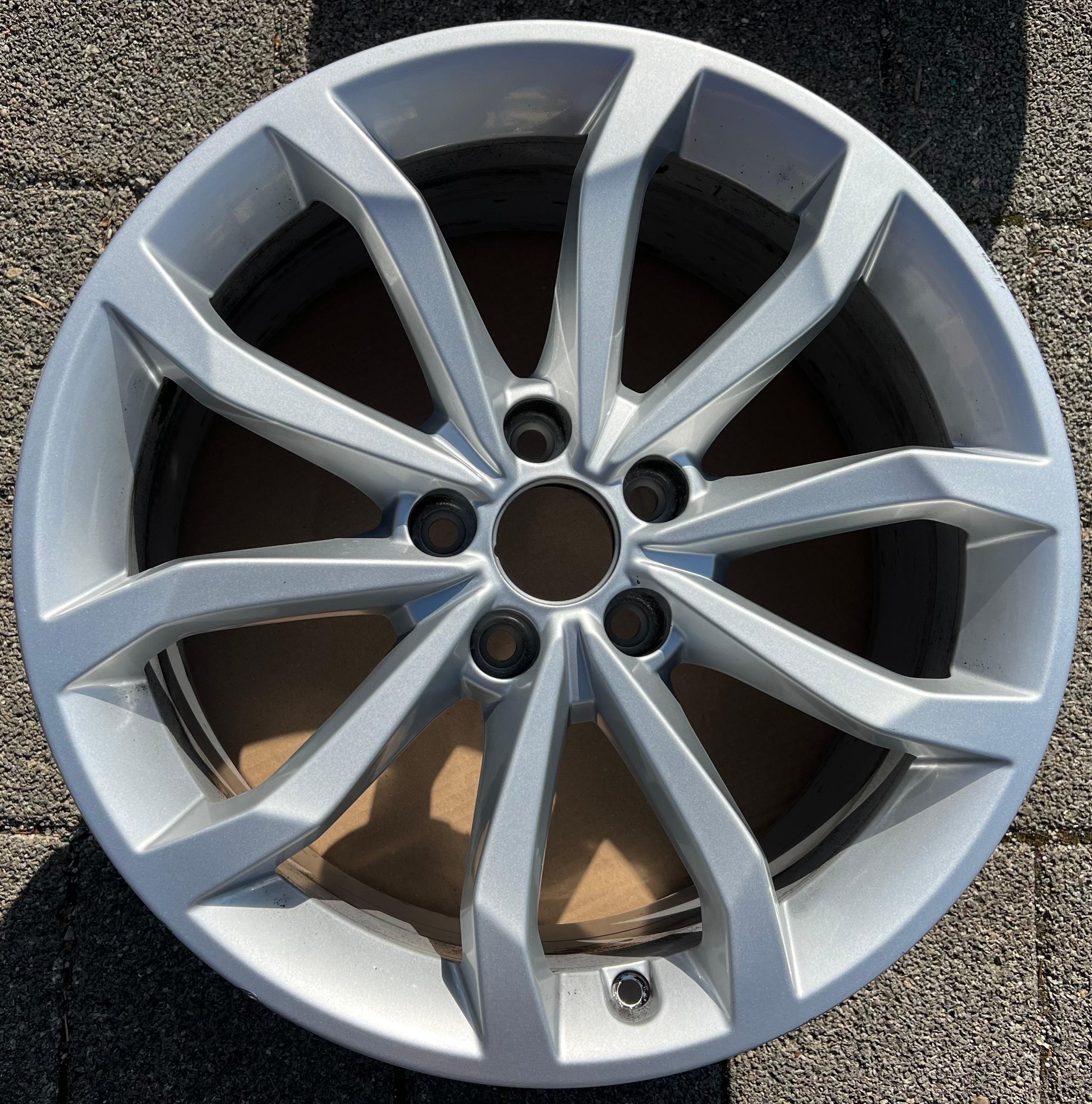 1 X ORIGINAL 18" ALUFELGE FELGE AUDI A4 8W 8W0601025H 8x18 ET40 FREIHAUS