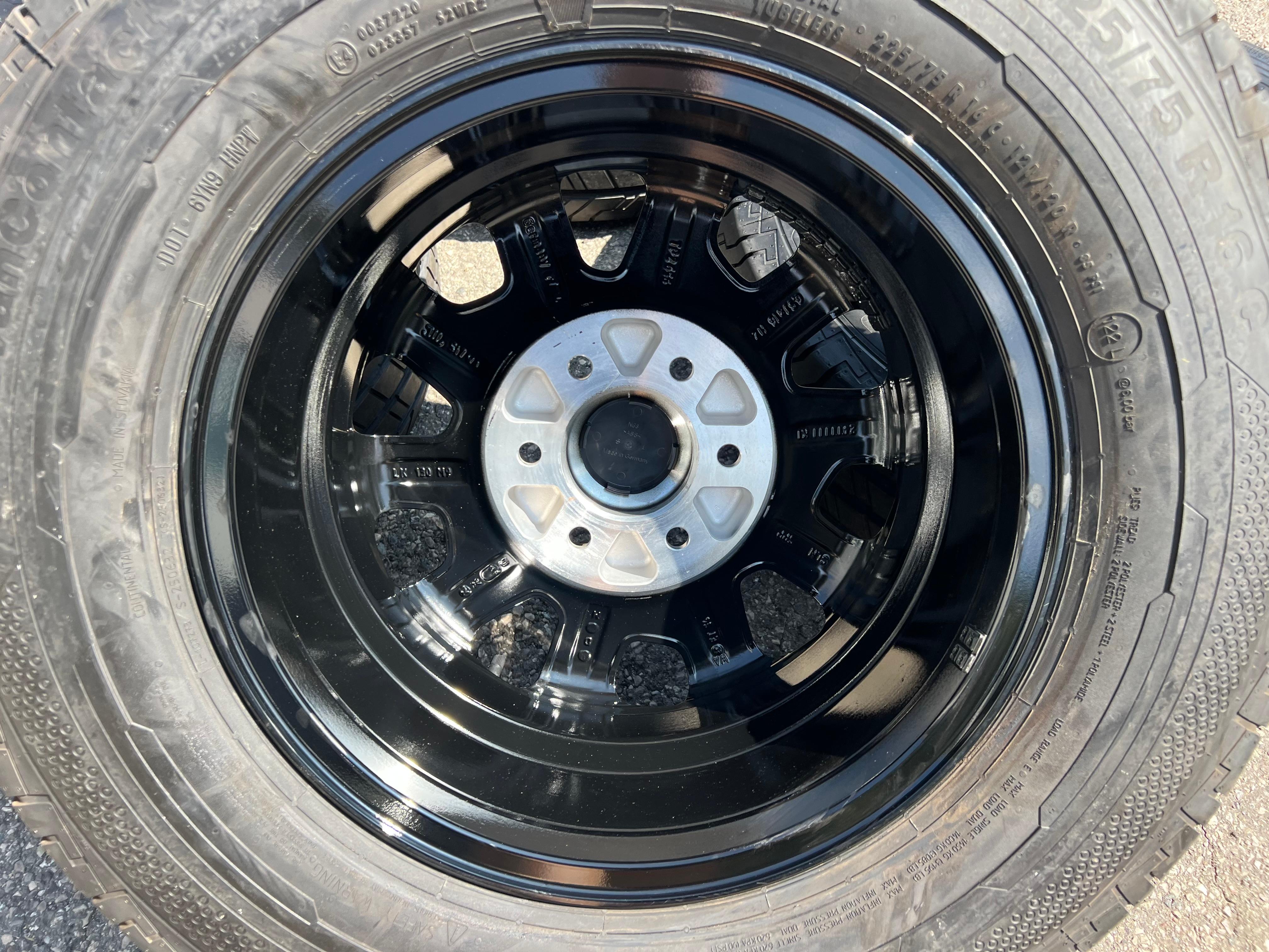 4 ALUMINIUM ZOMERWIELEN MERCEDES SPRINTER W906 W907 VW CRAFTER 225/75R16C 121/120R GRATIS LEVERING