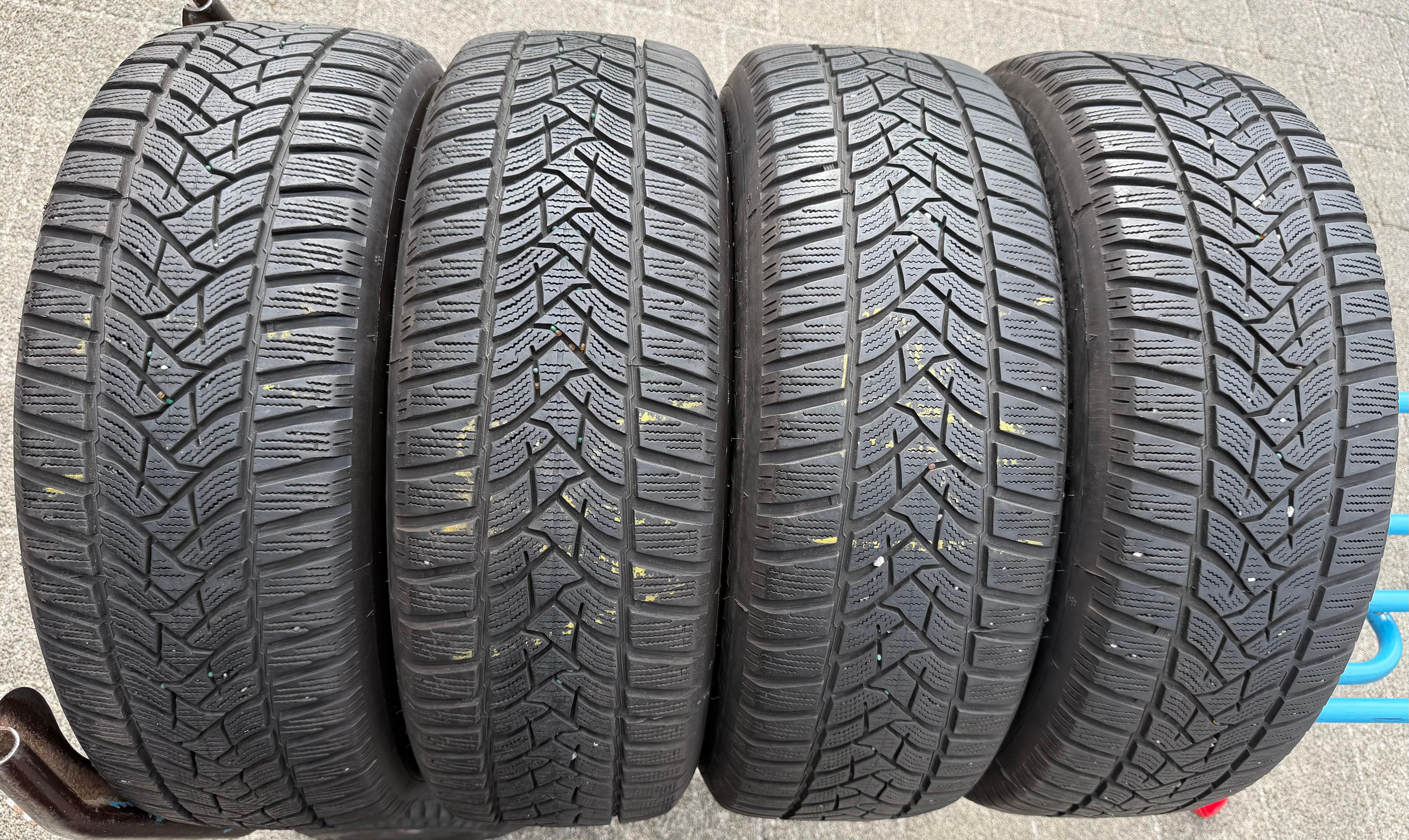 4 Winterräder VW T-Roc Skoda Karoq Seat Cupra Ateca 215/60R16 95H Dunlop