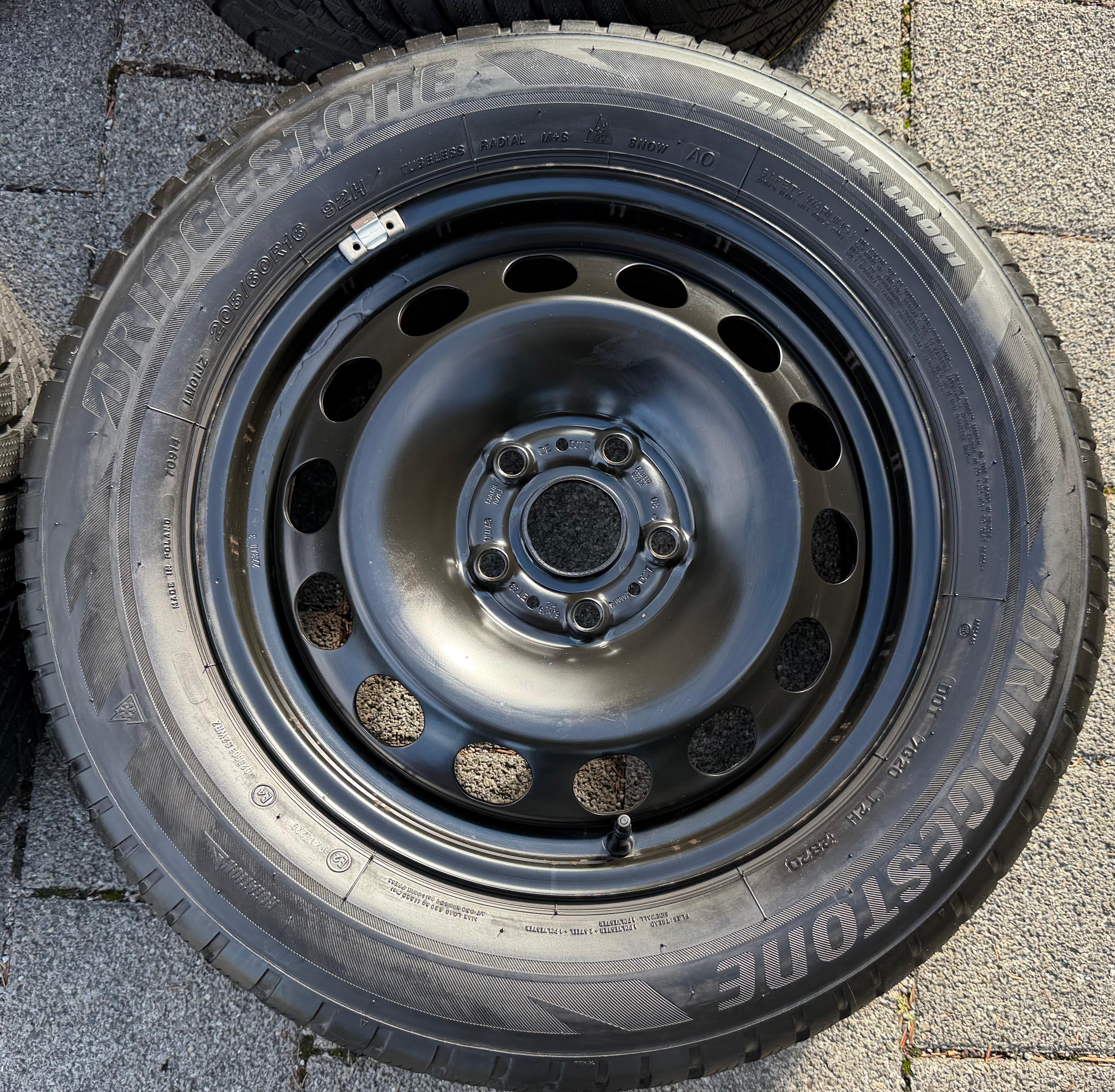 4 Winterräder Audi Q2 GA VW T-Roc Skoda Karoq 205/60R16 92H Bridgestone 5Q0601027AM