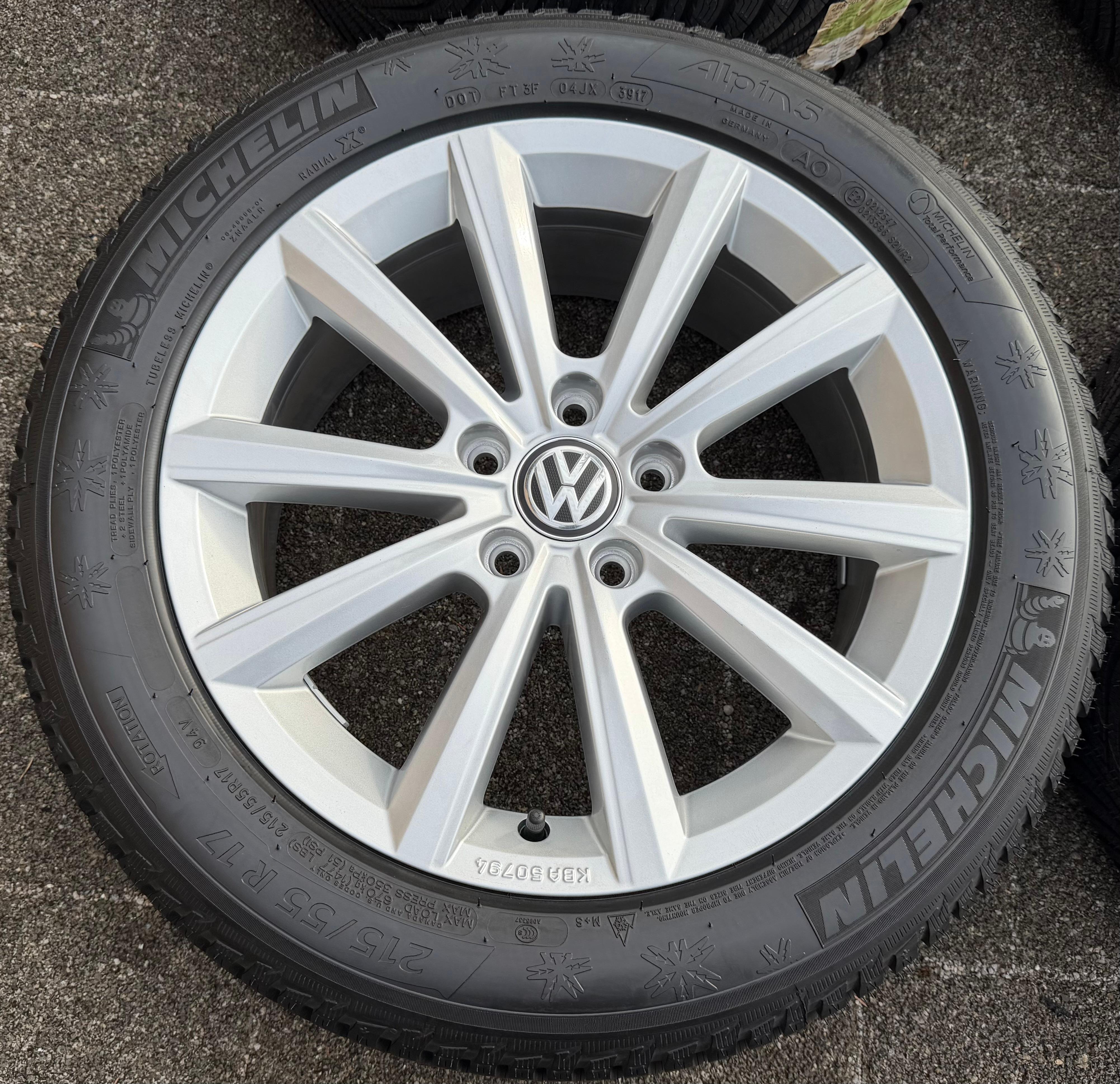 4 Original 17" Alu Winterräder VW T-Roc & Cabrio 2GA601025M Merano 215/55R17 94V Michelin