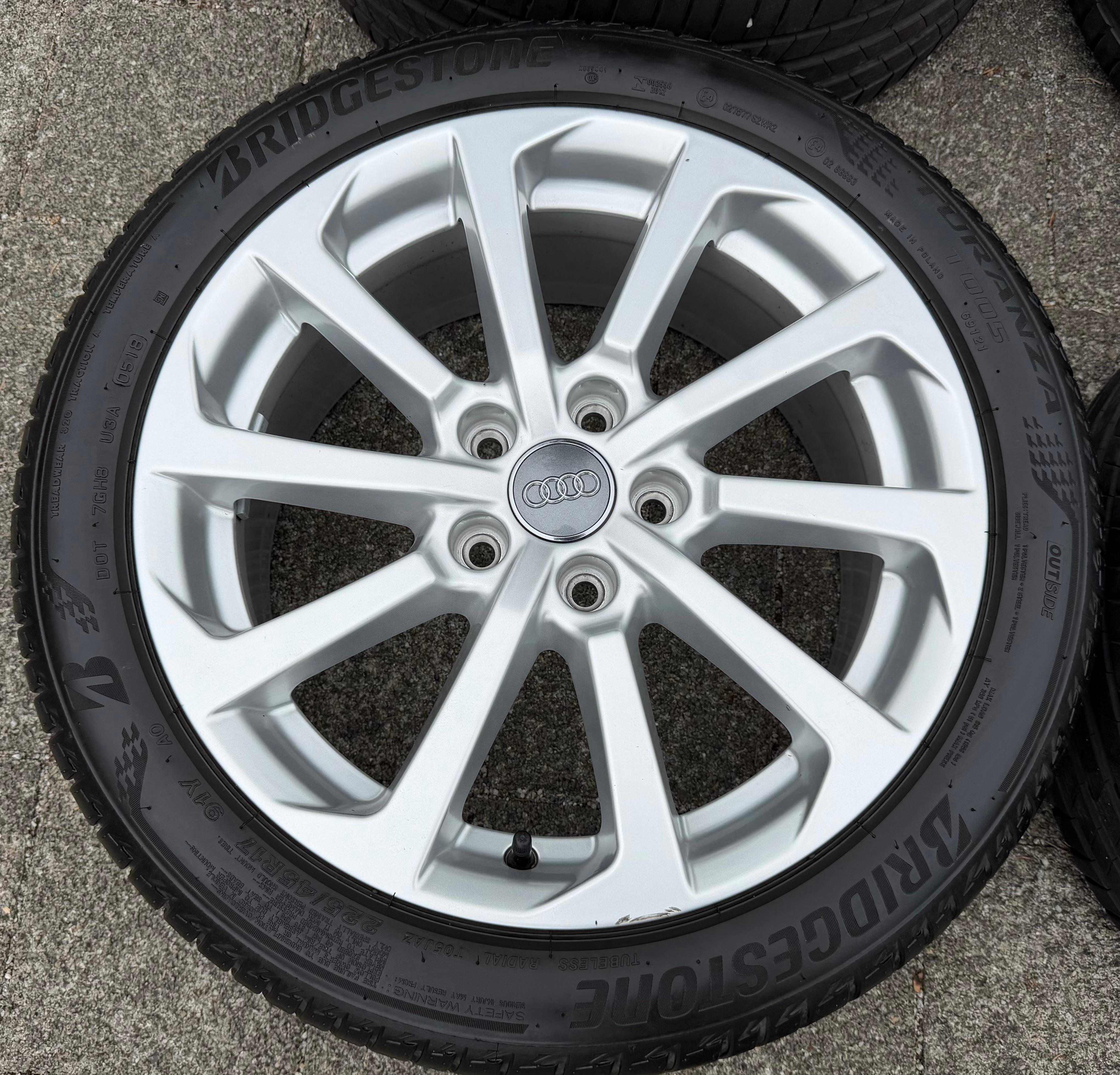 4 Original 17" Alu Sommerräder Audi A3 S3 8V 8V0601025DM 225/45R17 91Y