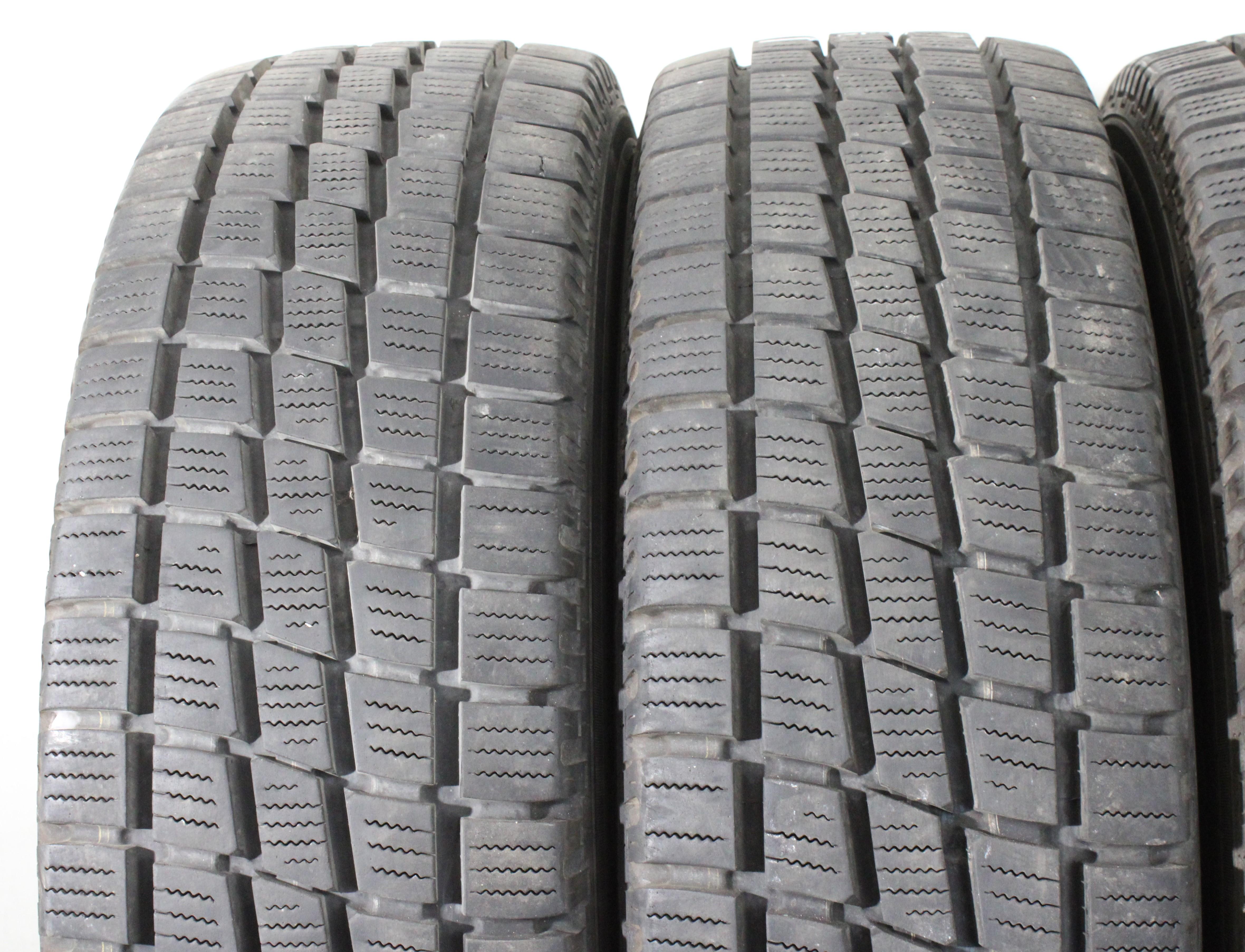 4 x 225/75R16C 121/120Q pneumatici invernali Toyo Winter H09 9-10mm 2016