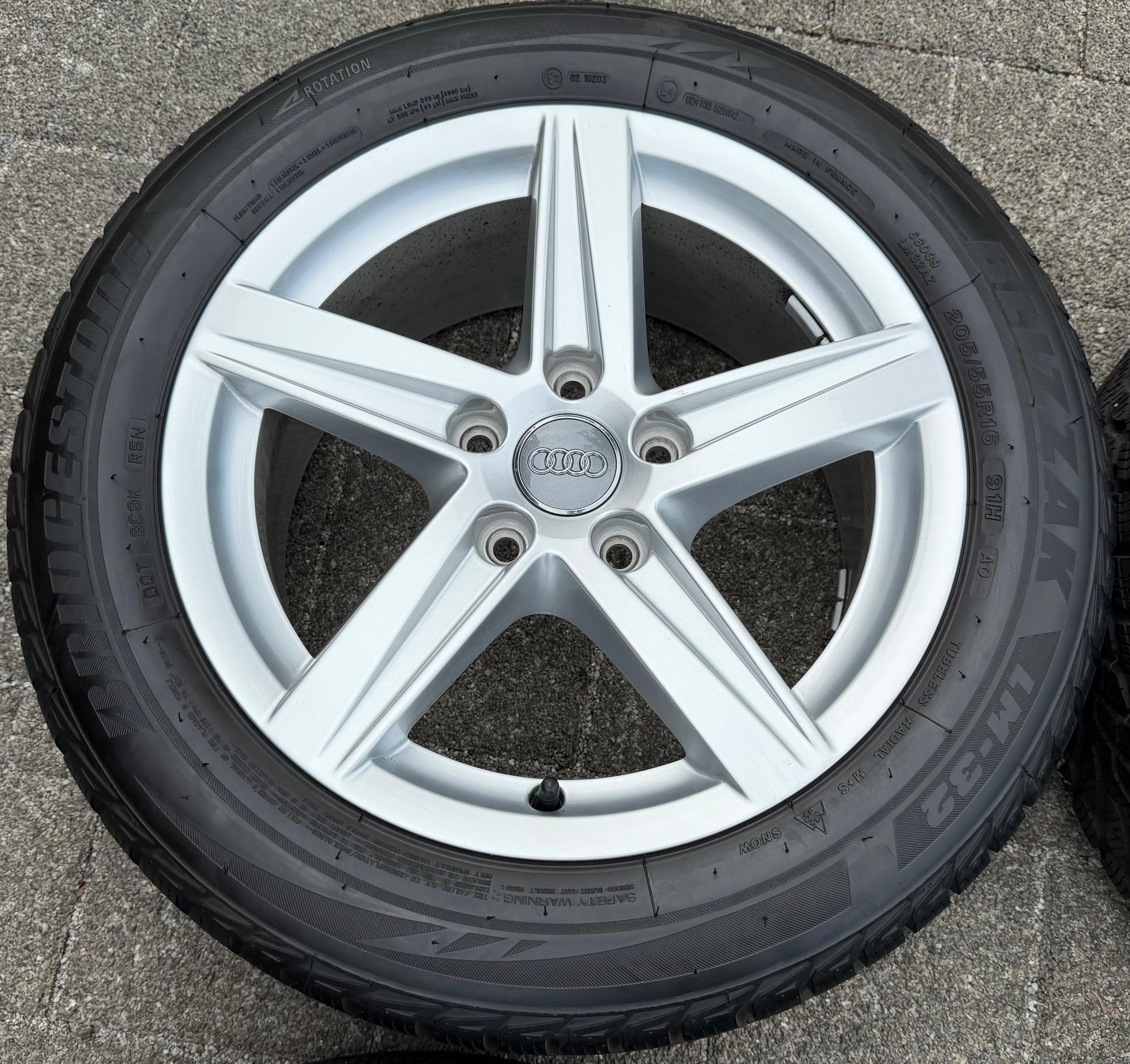 4 Original 16" Alu Winterräder Audi A3 8V 8V0601025CR 205/55R16 91H Bridgestone