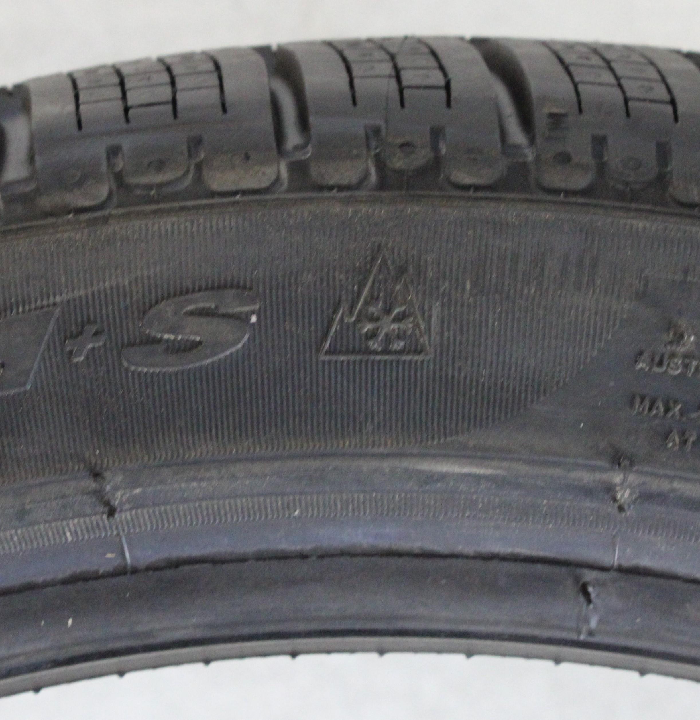 1 x 255/35R19 96V Winterreifen Pirelli Sottozero Winter 240 Serie 2 2023 MO NEU