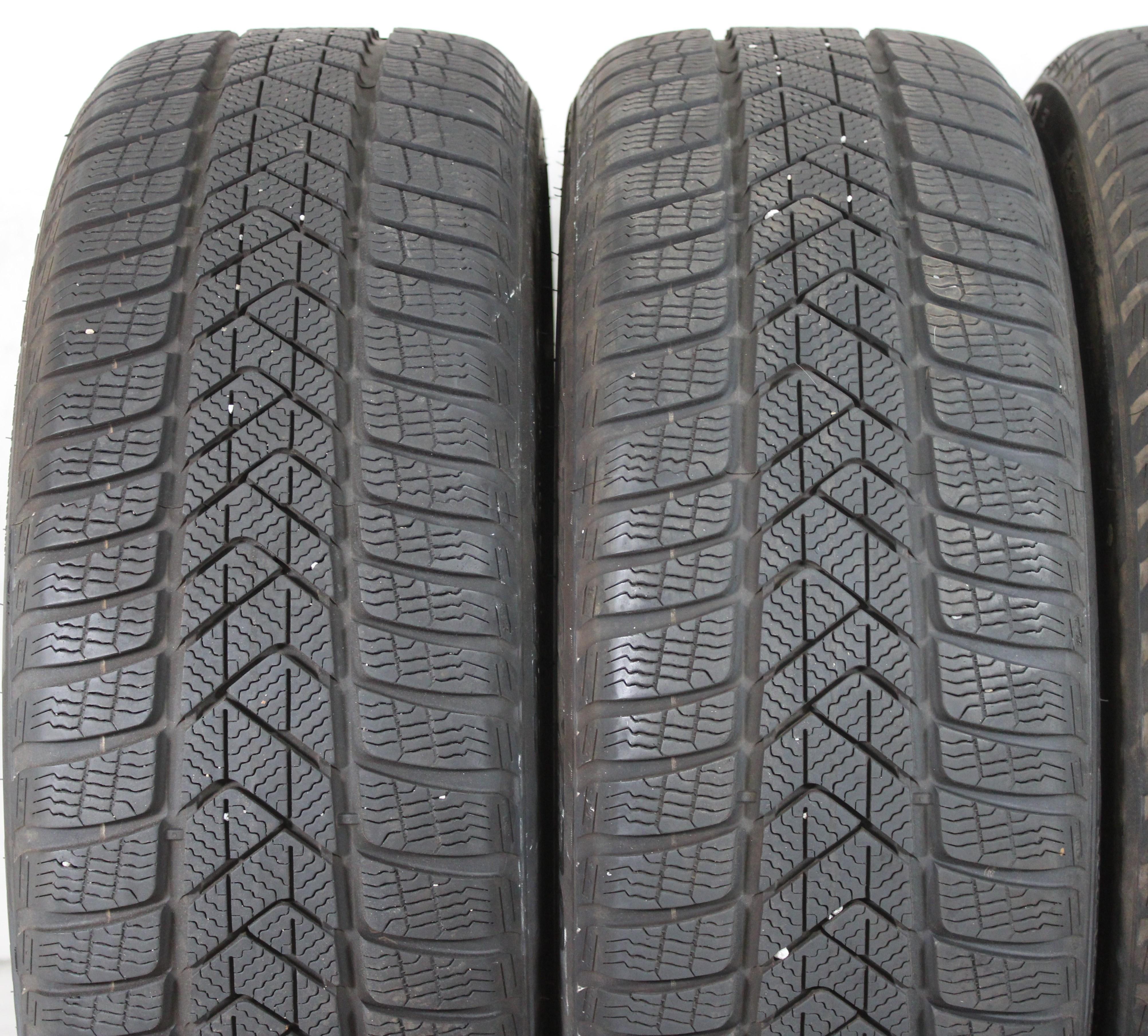 4 x 225/45R19 96V pneumatici invernali Pirelli Sottozero 3 Runflat 6,5mm 2020 * Consegna gratuita