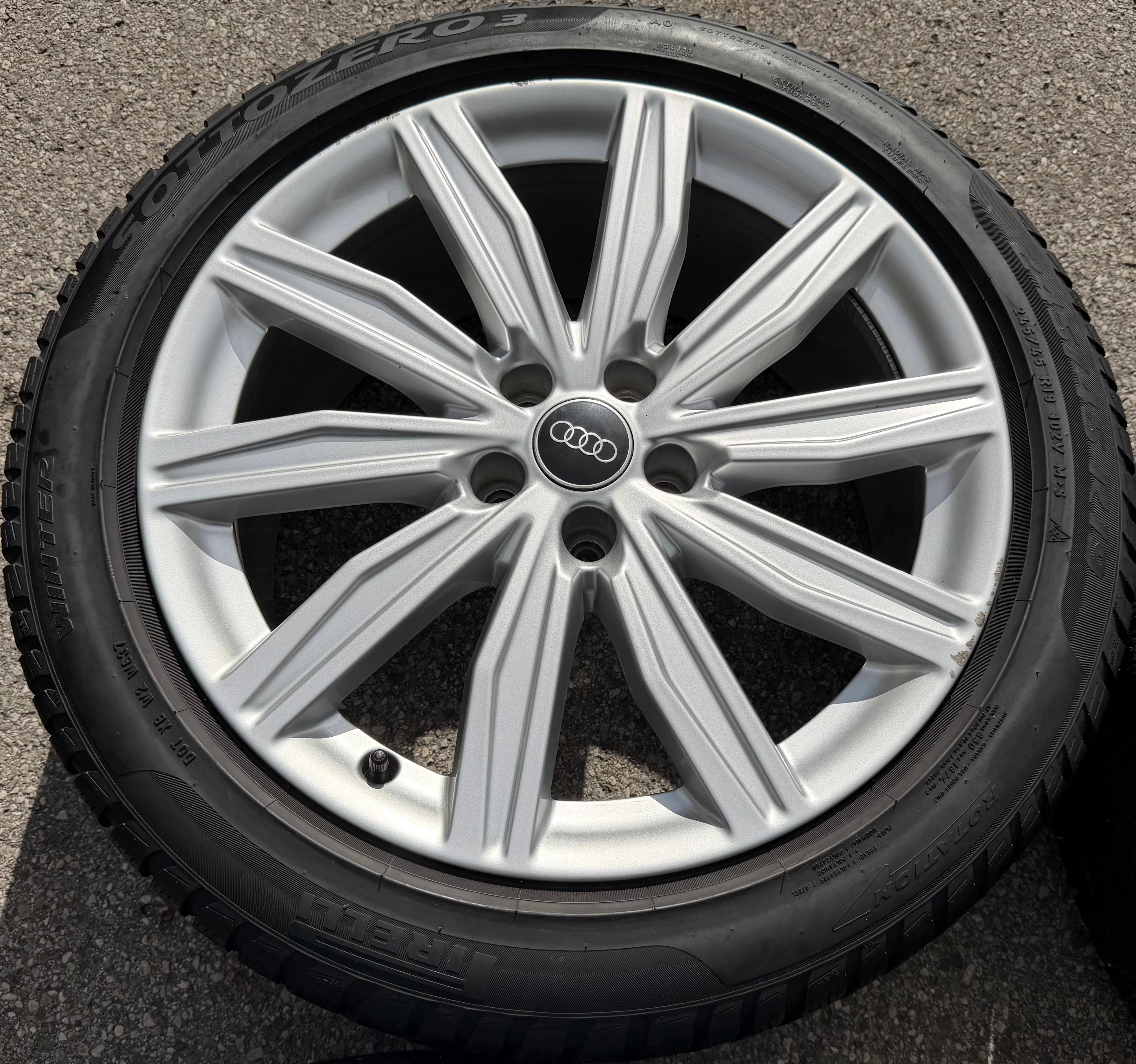 4 ruote complete in lega originali da 19" per inverno Audi A6 S6 C8 4K 4K0601025M 245/45R19 102V Pirelli