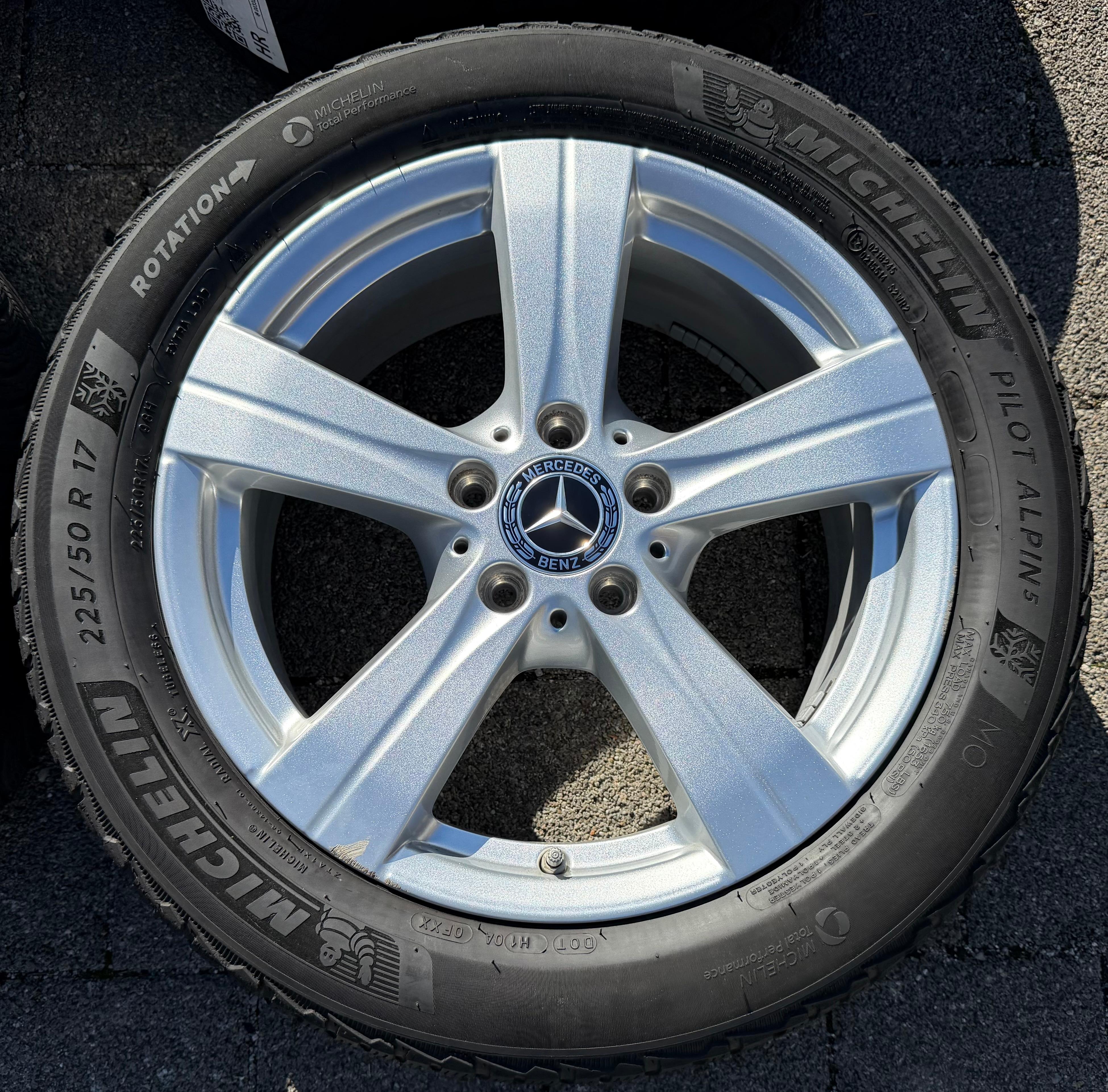 4 Original 17" Alu Winterräder Mercedes C-Klasse W206 Hybrid RDKS Michelin