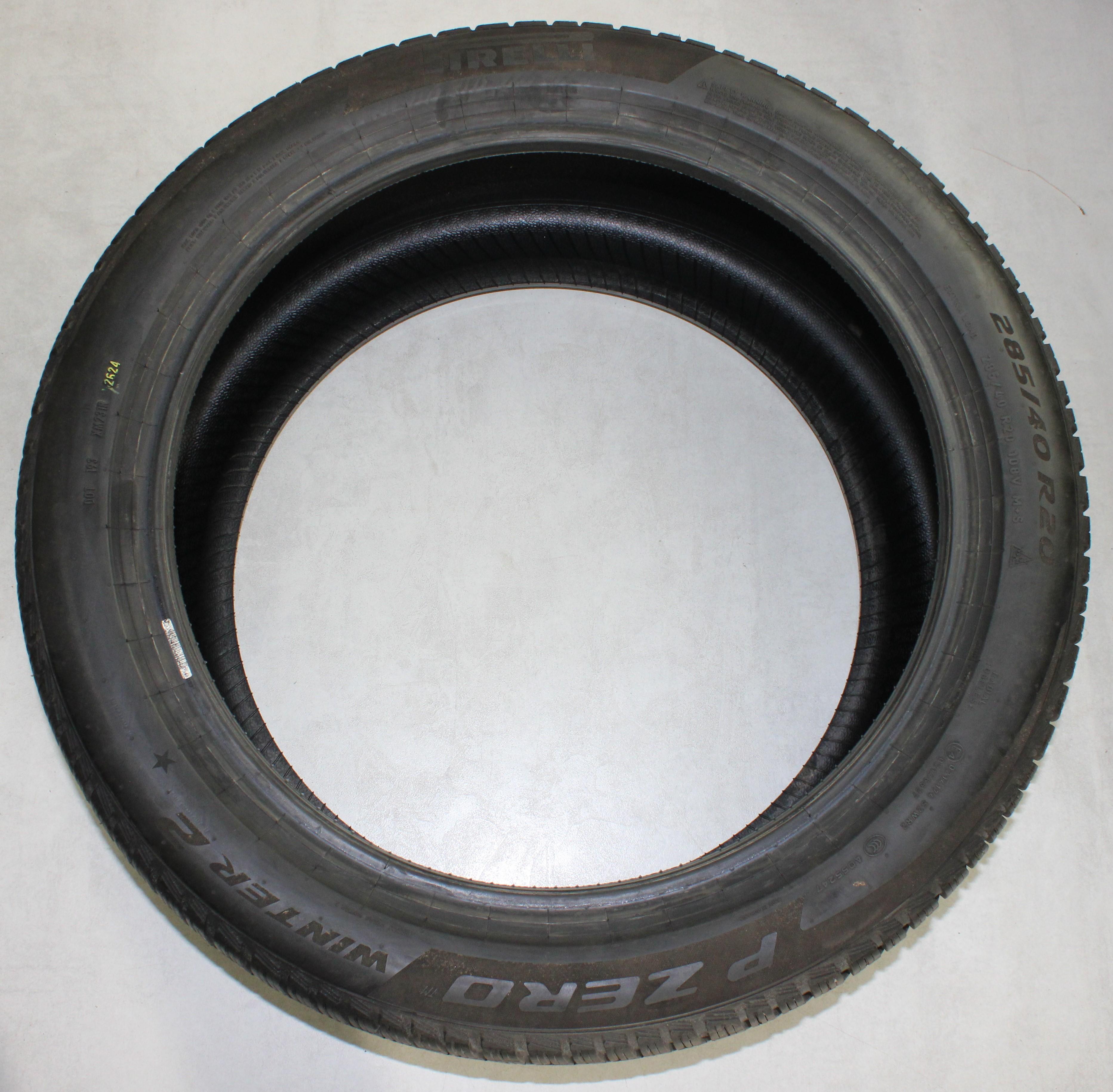 2 x 255/45R20 105V 2 x 285/40R20 108V Winterreifen Pirelli Pzero Winter 2* 6-6,5mm 2024 XL