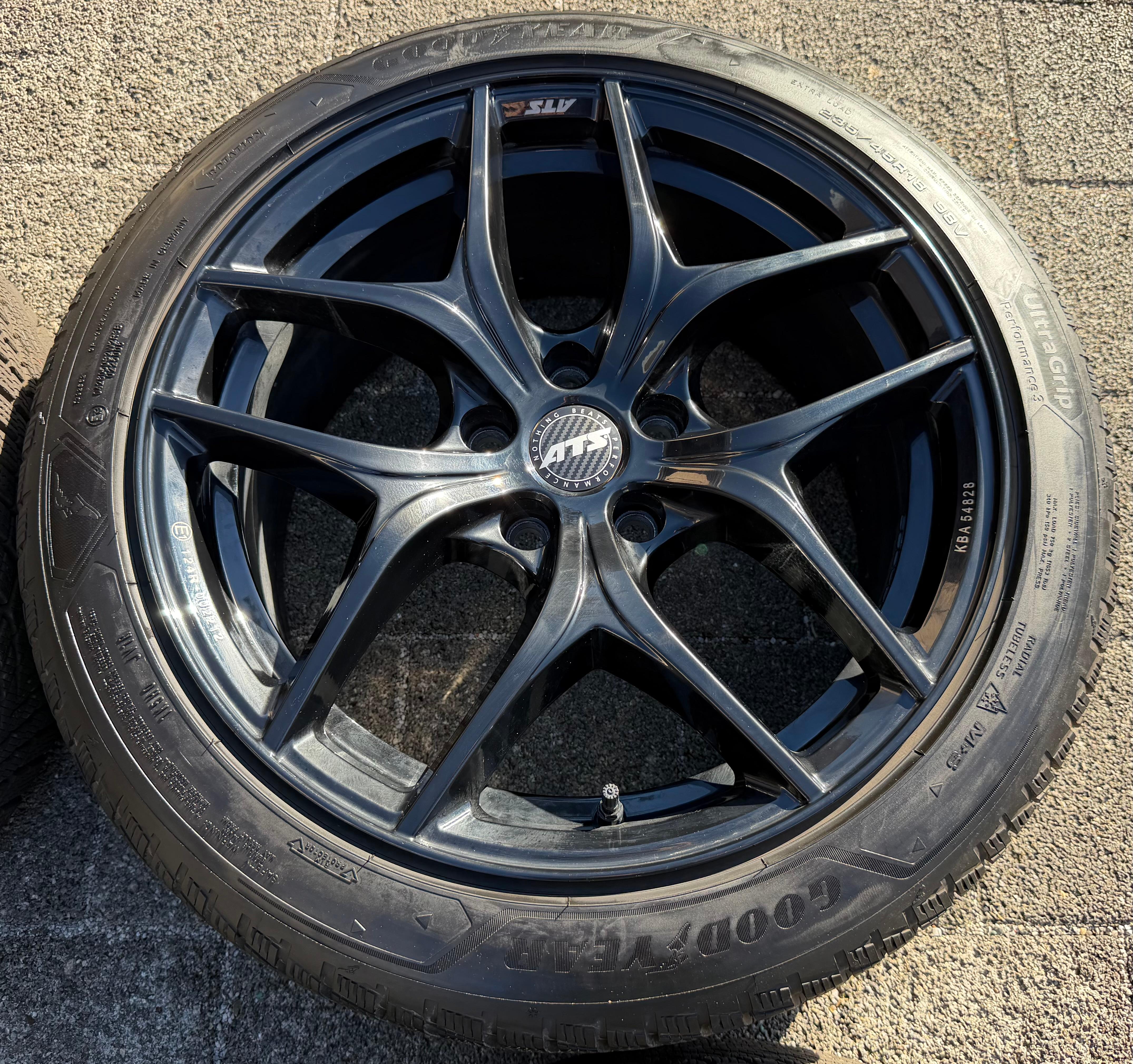 4 Alu 18" Winterräder Tesla Model 3 235/45R18 98V Goodear 2024 RDKS