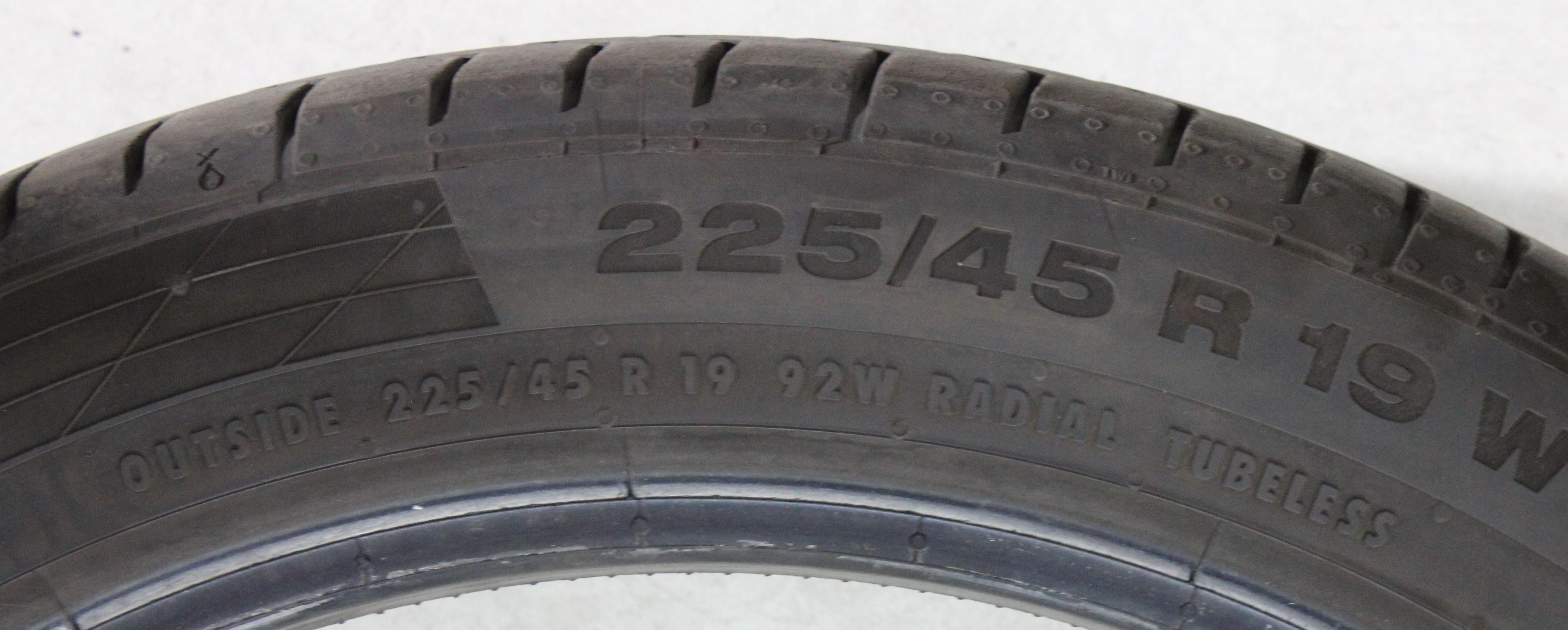 2 pneus d'été Continental Sport Contact 5 225/45R19 92W, profondeur de sculpture 5-5,5 mm, année 2018