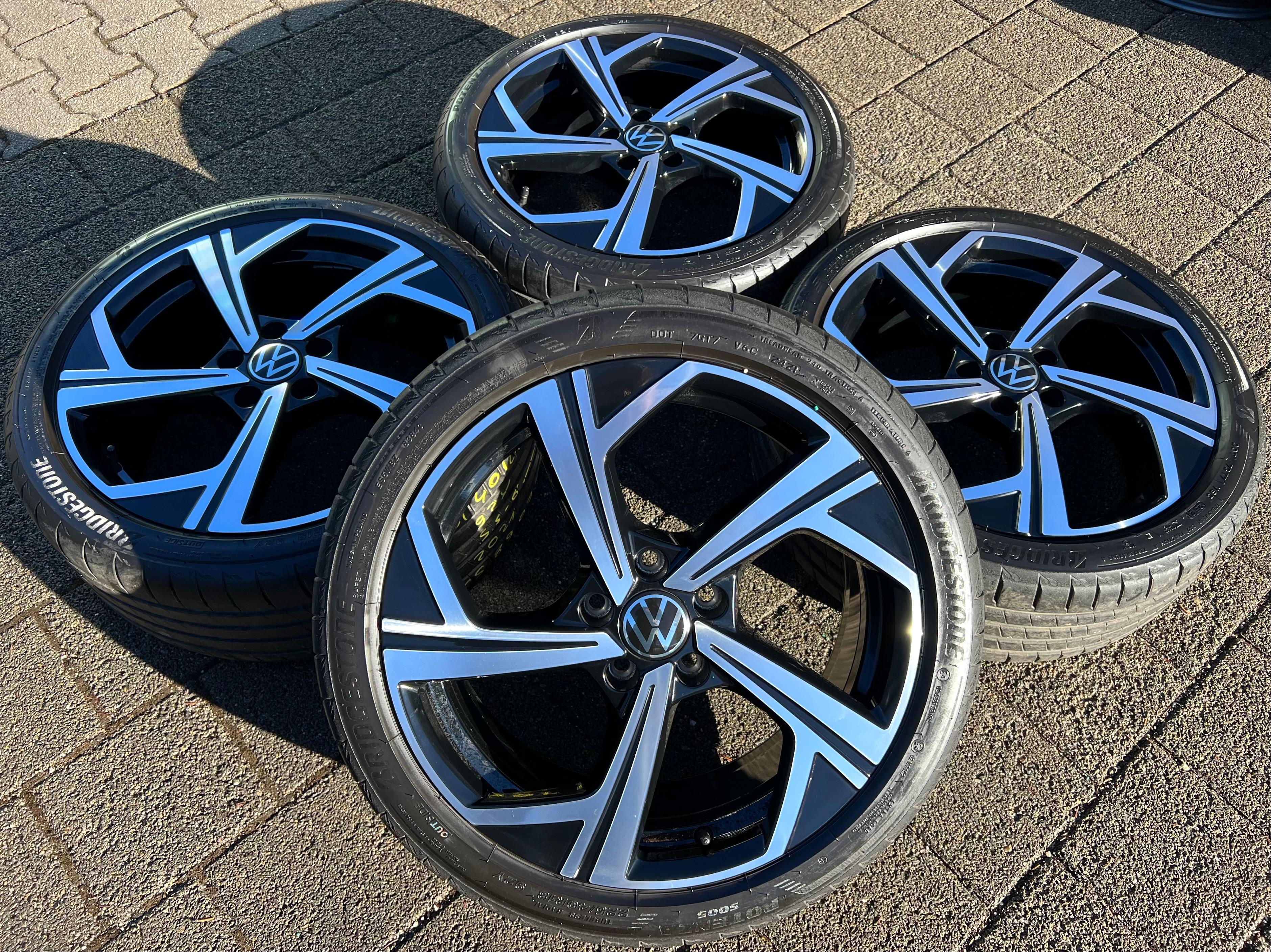 4 ORIGINELE 18" ALUMINIUM ZOMERWIELEN VW GOLF VIII 8 JEREZ 5H0601025Q 225/40R18 92Y TOP